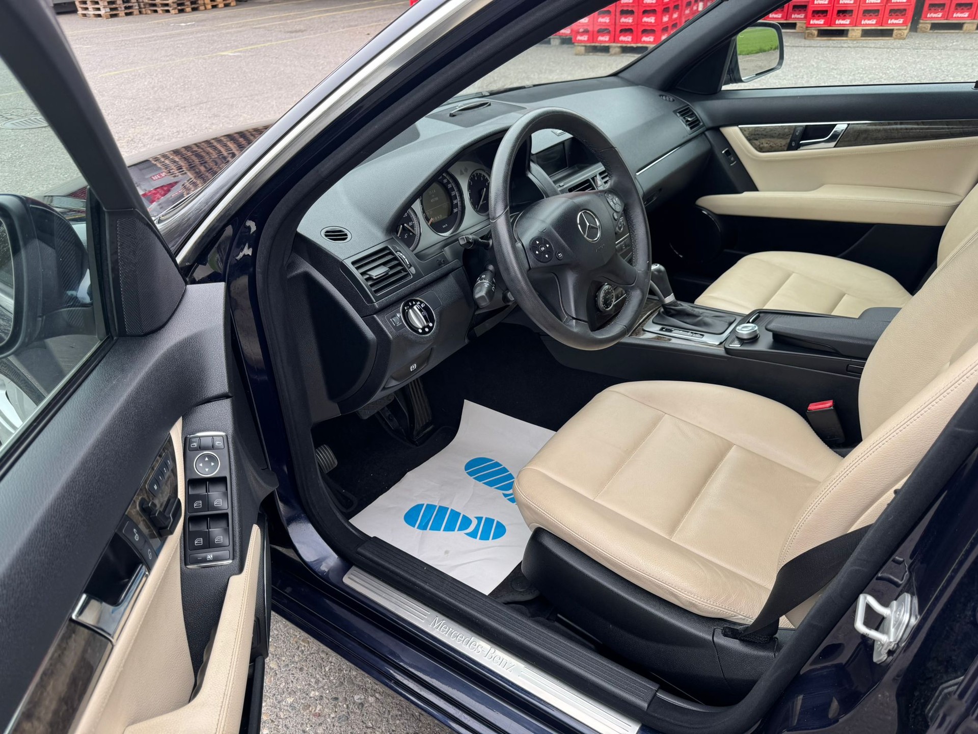 MERCEDES-BENZ C 230 Avantgarde 7G-Tronic-image-13