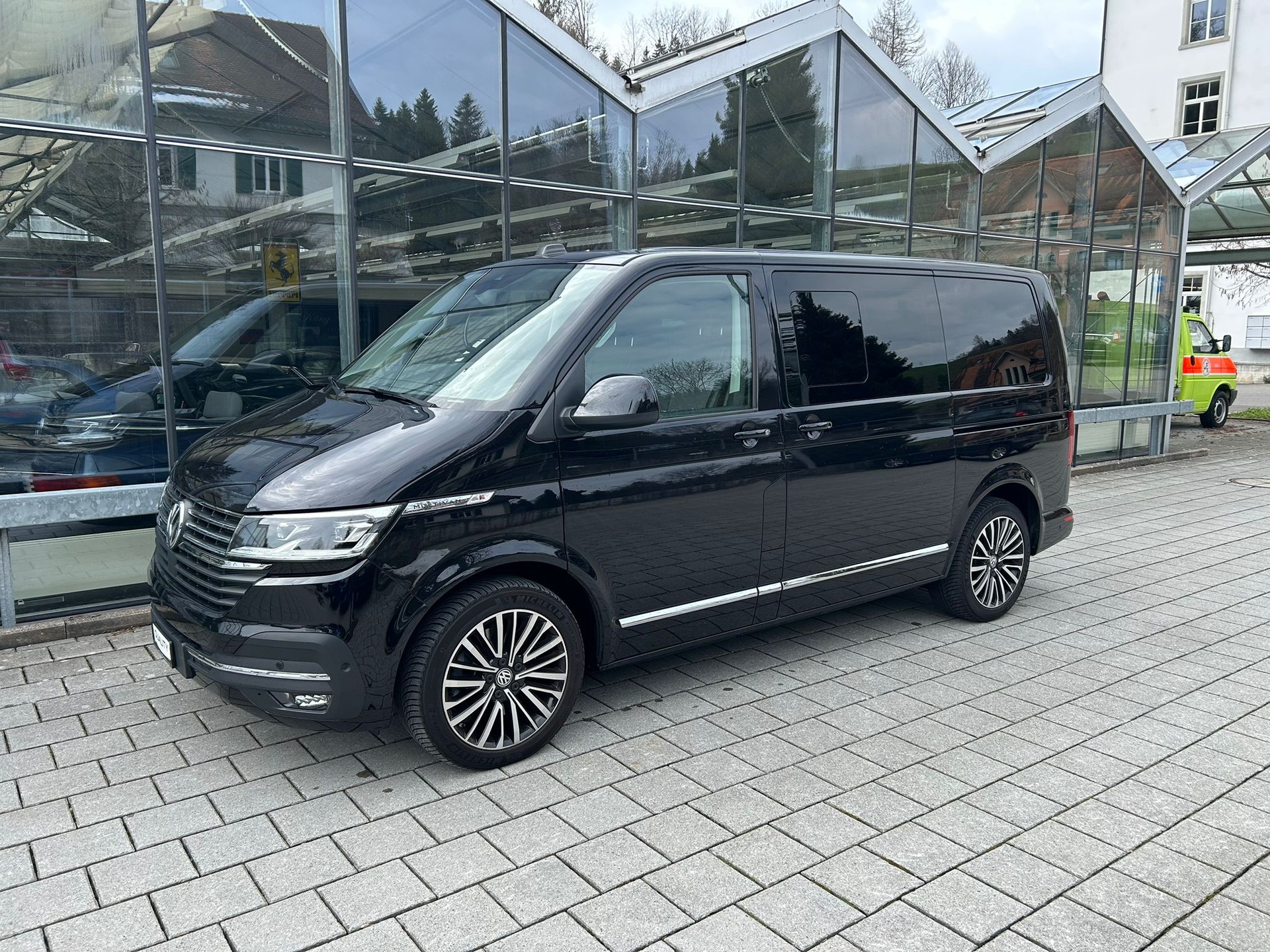 VW T6.1 Multivan 2.0 Bi-TDI Highline 4Motion DSG-showroom-element-2
