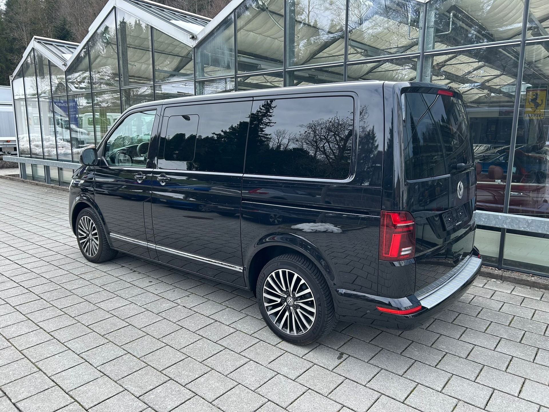 VW T6.1 Multivan 2.0 Bi-TDI Highline 4Motion DSG-image-4