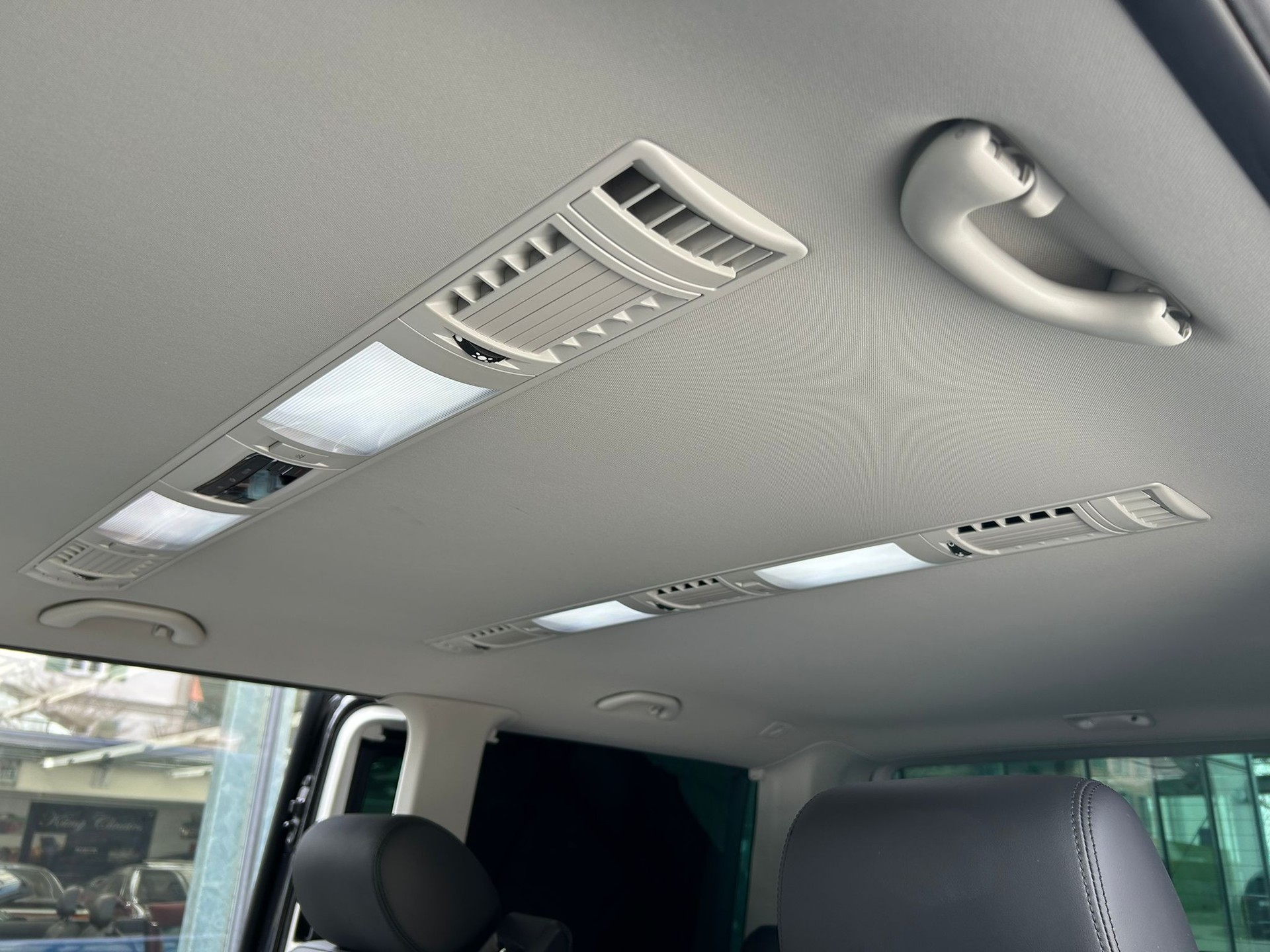 VW T6.1 Multivan 2.0 Bi-TDI Highline 4Motion DSG-image-14