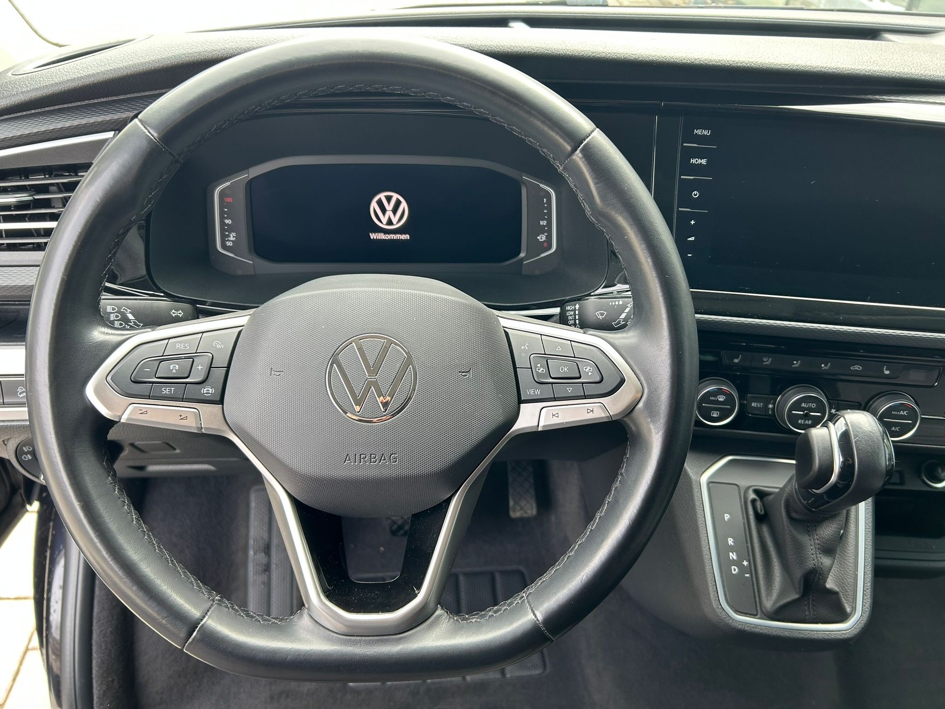 VW T6.1 Multivan 2.0 Bi-TDI Highline 4Motion DSG-image-8