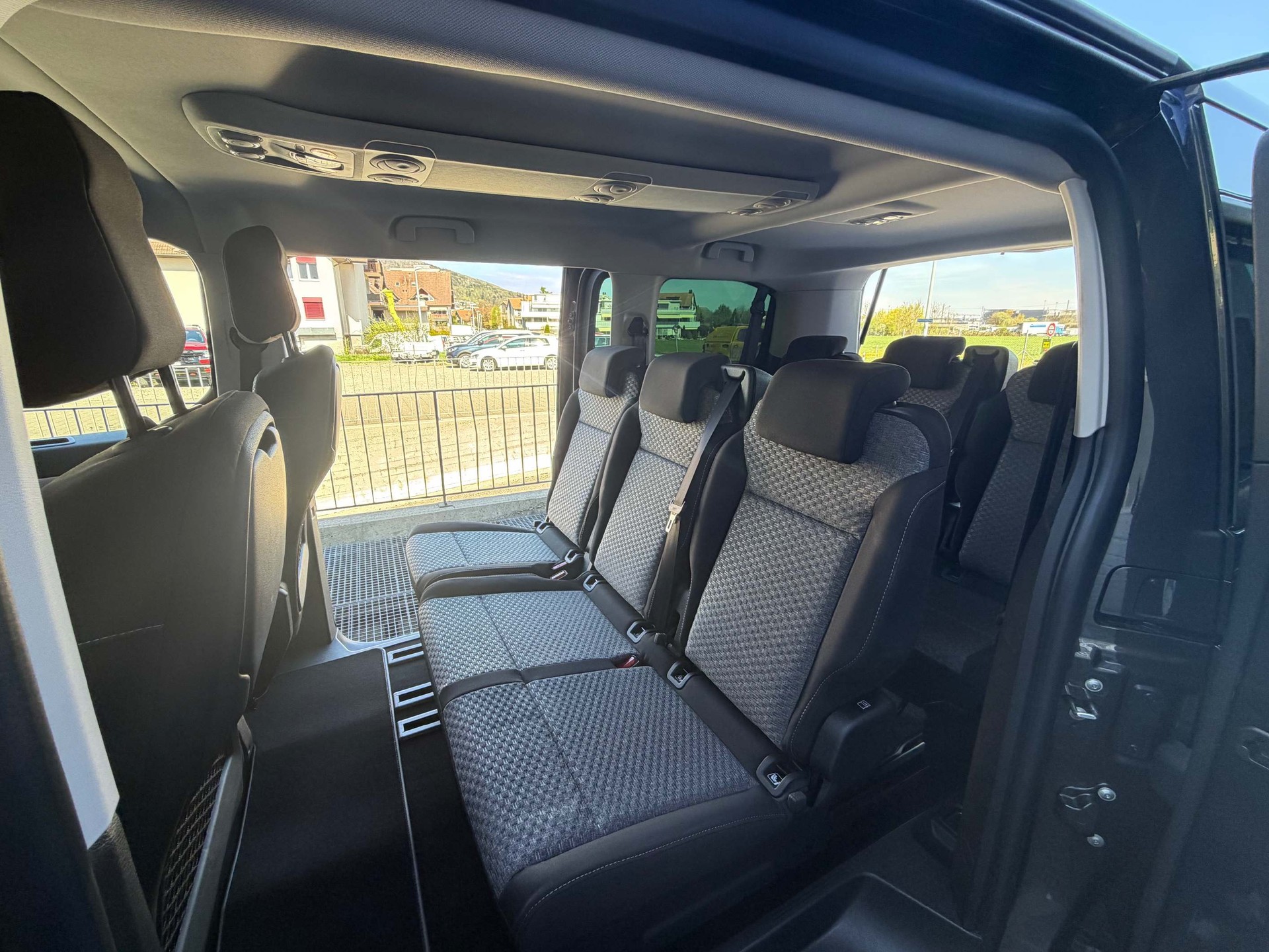 PEUGEOT Traveller Family Edition 2.2 BlueHDi 180 S/S-image-7