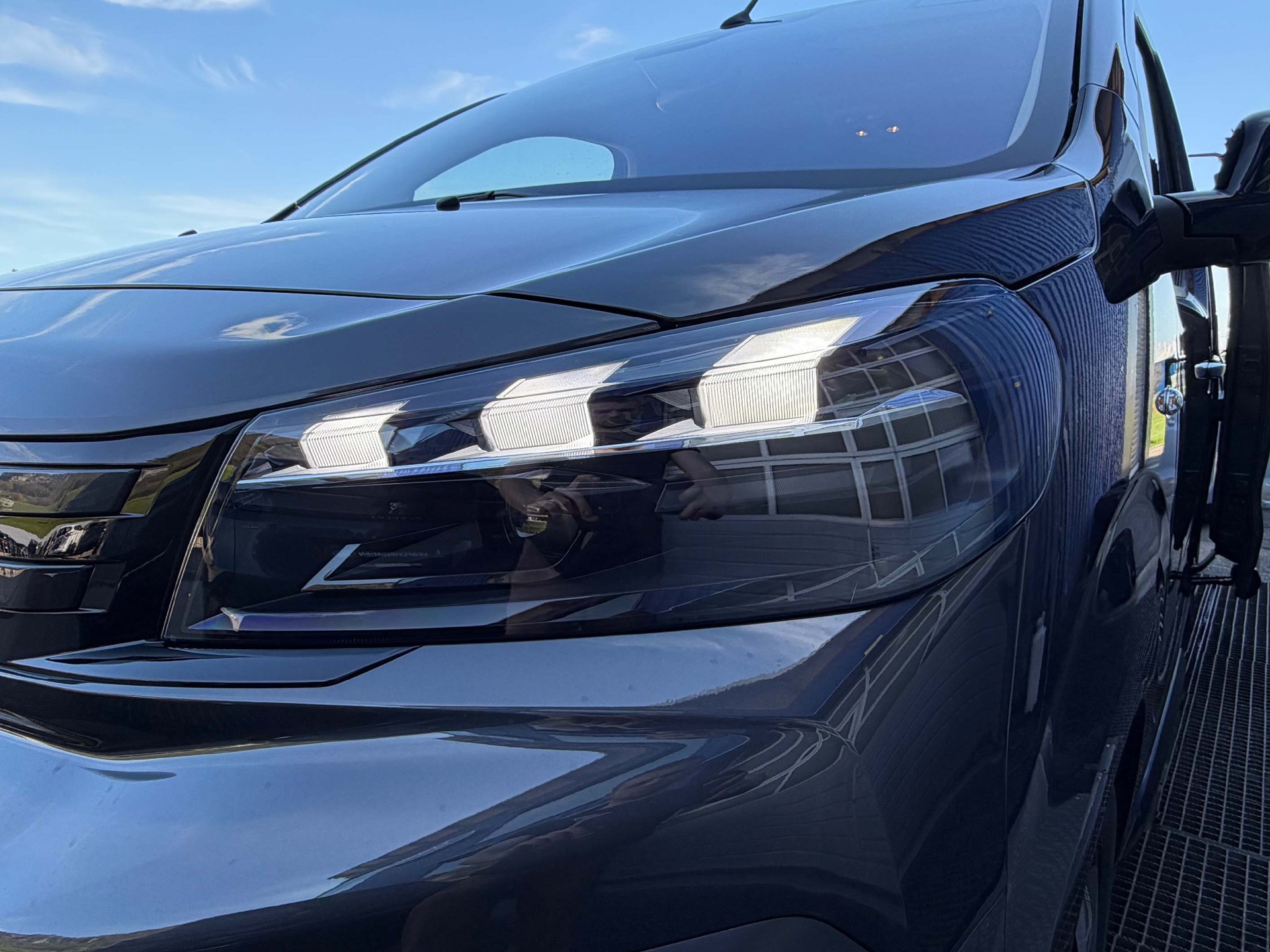 PEUGEOT Traveller Family Edition 2.2 BlueHDi 180 S/S-image-15