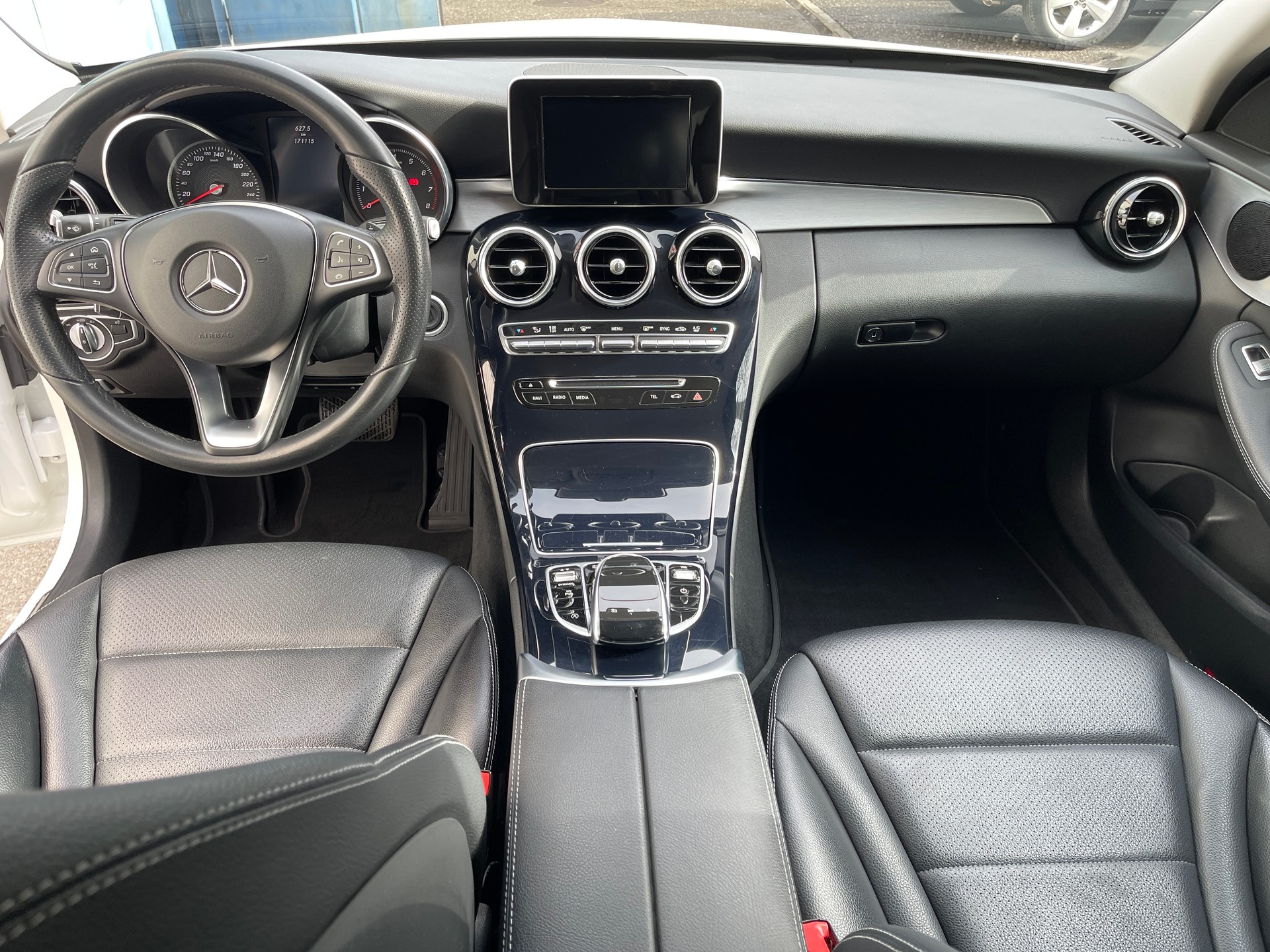 MERCEDES-BENZ C 180 Exclusive 9G-Tronic-image-7