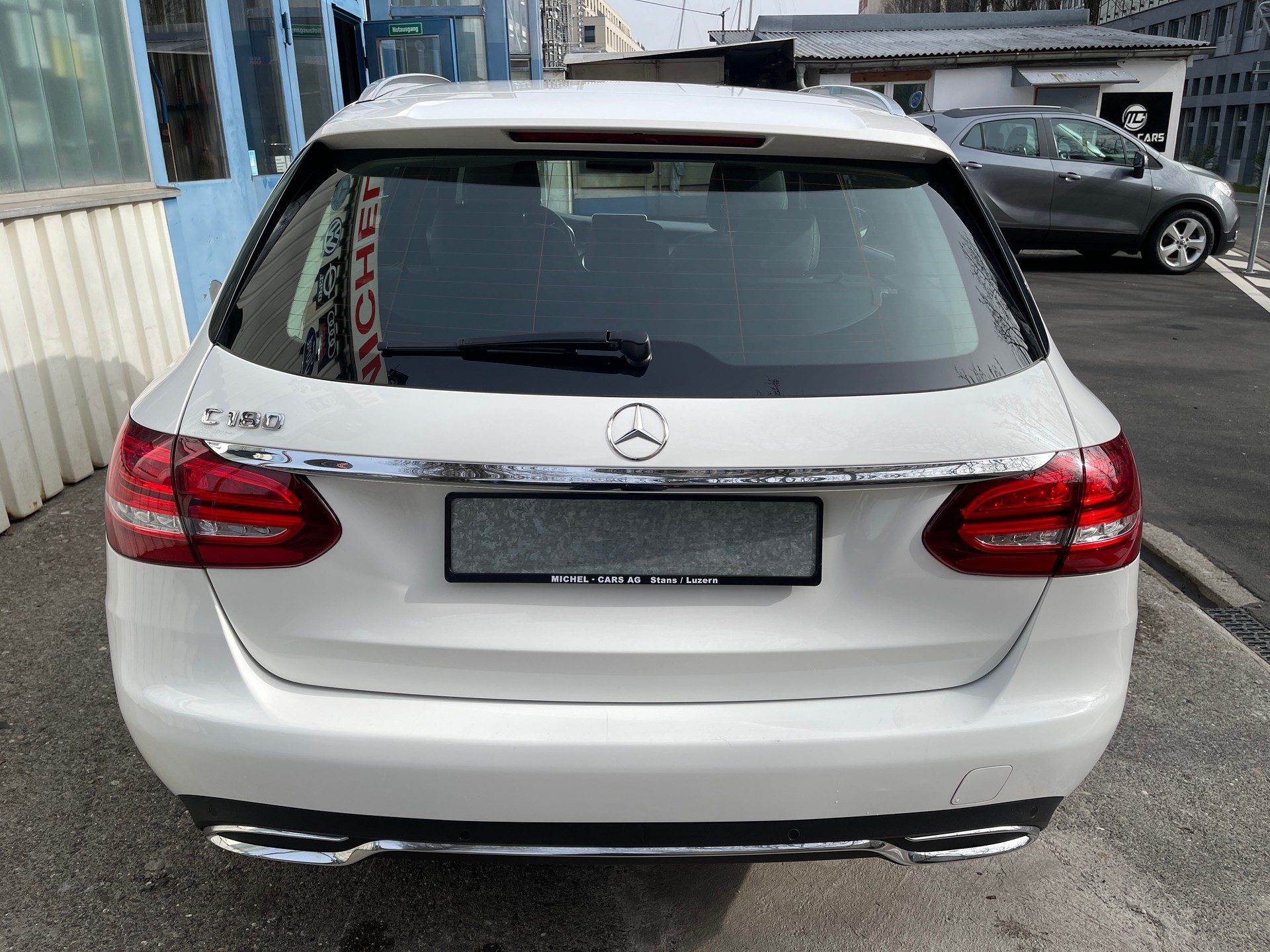 MERCEDES-BENZ C 180 Exclusive 9G-Tronic-image-4