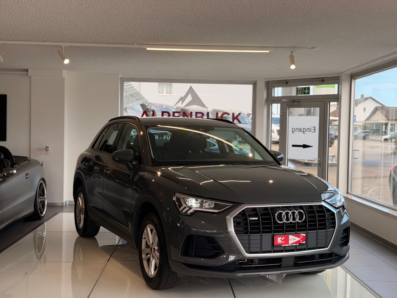 AUDI Q3 40 TDI quattro S-tronic-showroom-element-3