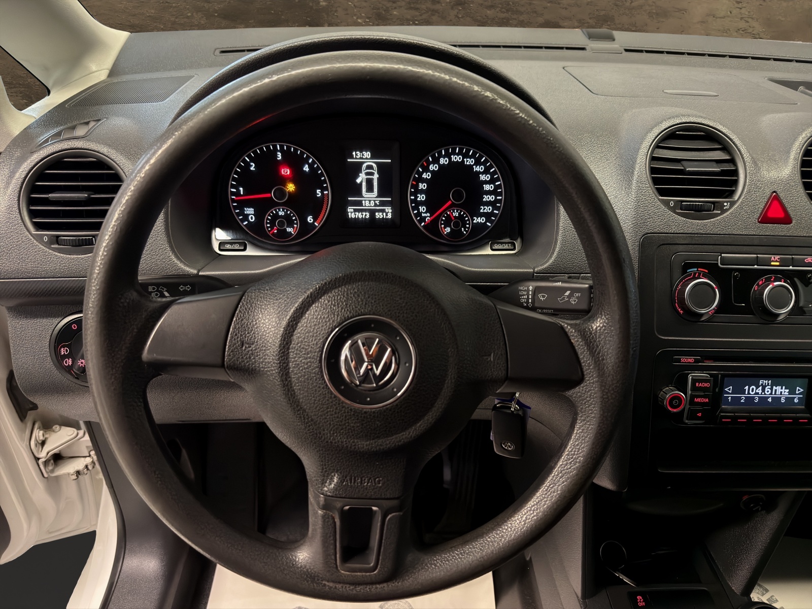 VW Caddy 1.6 TDI, 75PS-image-8