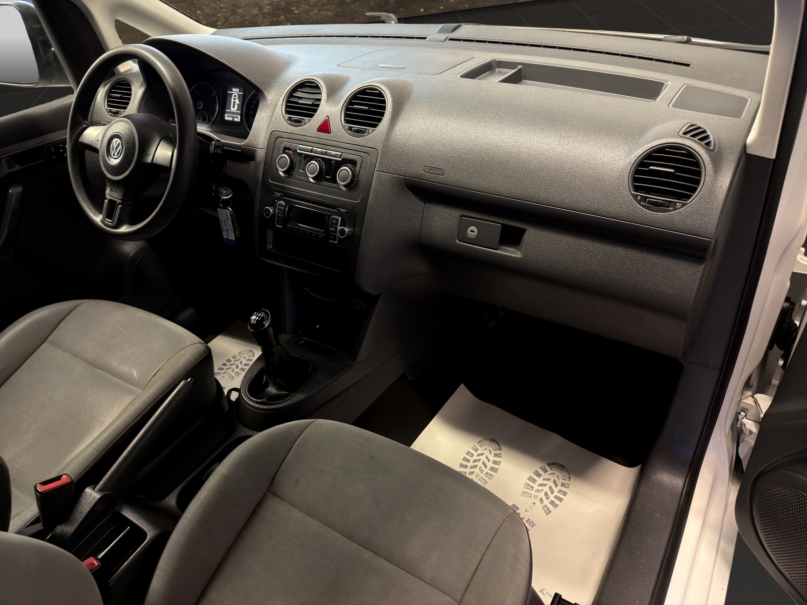 VW Caddy 1.6 TDI, 75PS-image-11