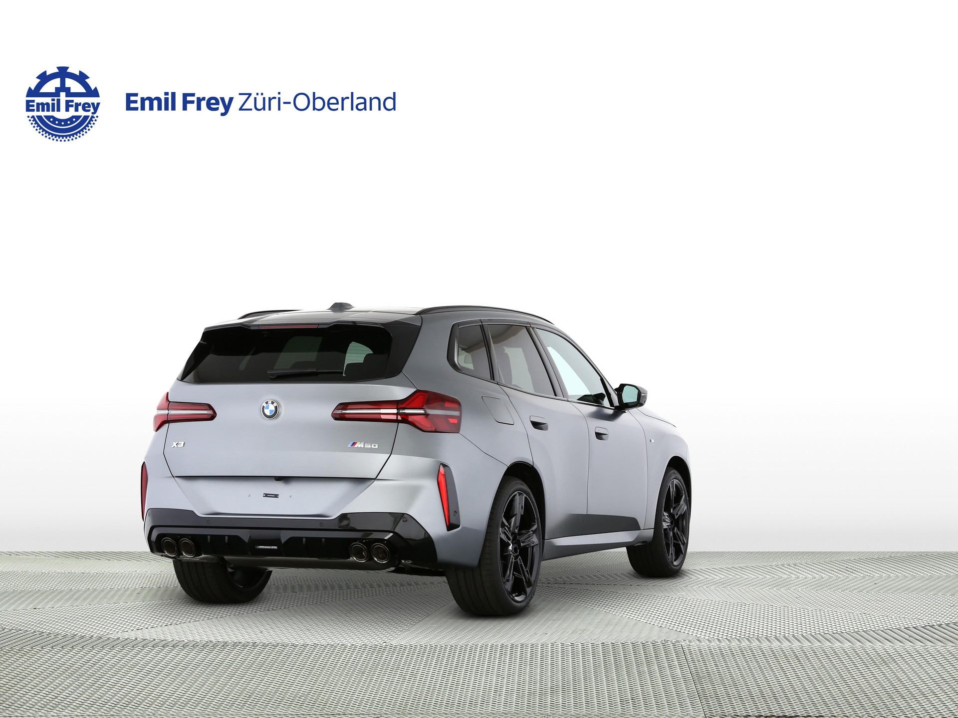 BMW X3 M50i-showroom-element-2