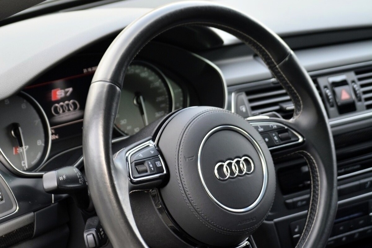 AUDI S7 Sportback 4.0 TFSI V8 quattro S-tronic Frisch ab MFK-image-6