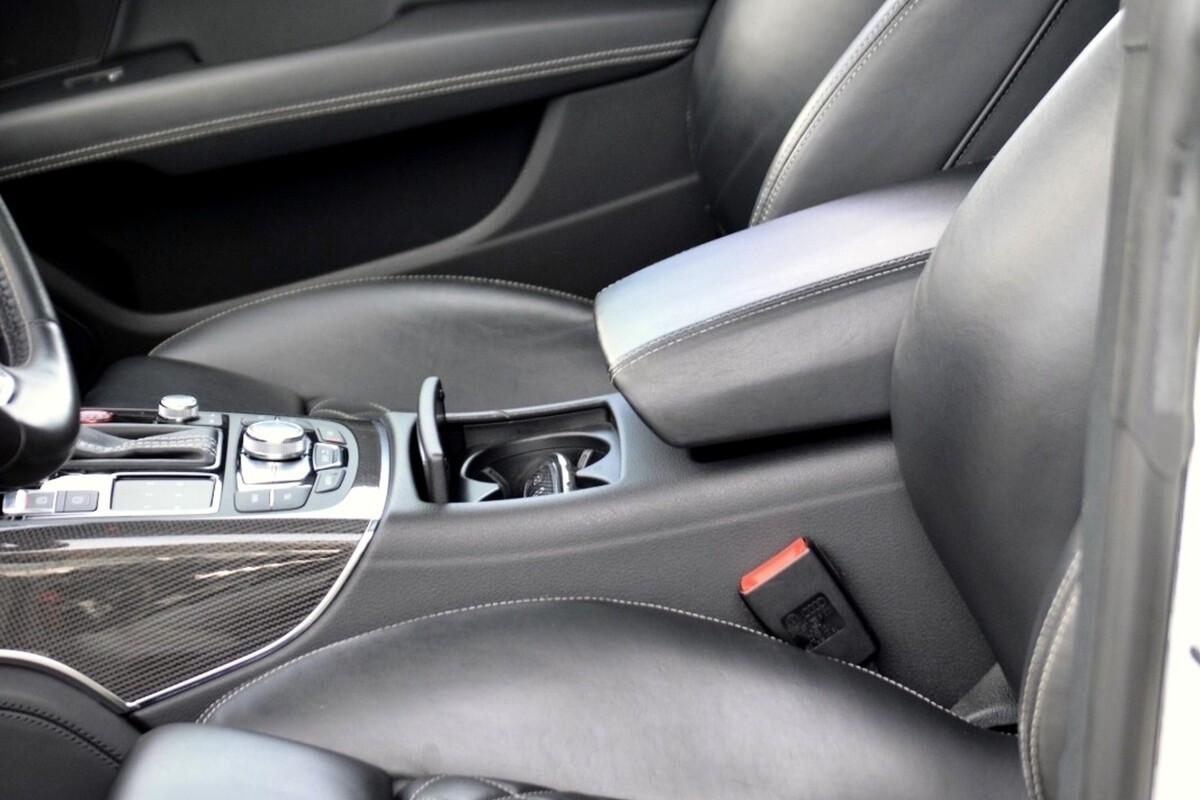 AUDI S7 Sportback 4.0 TFSI V8 quattro S-tronic Frisch ab MFK-image-8