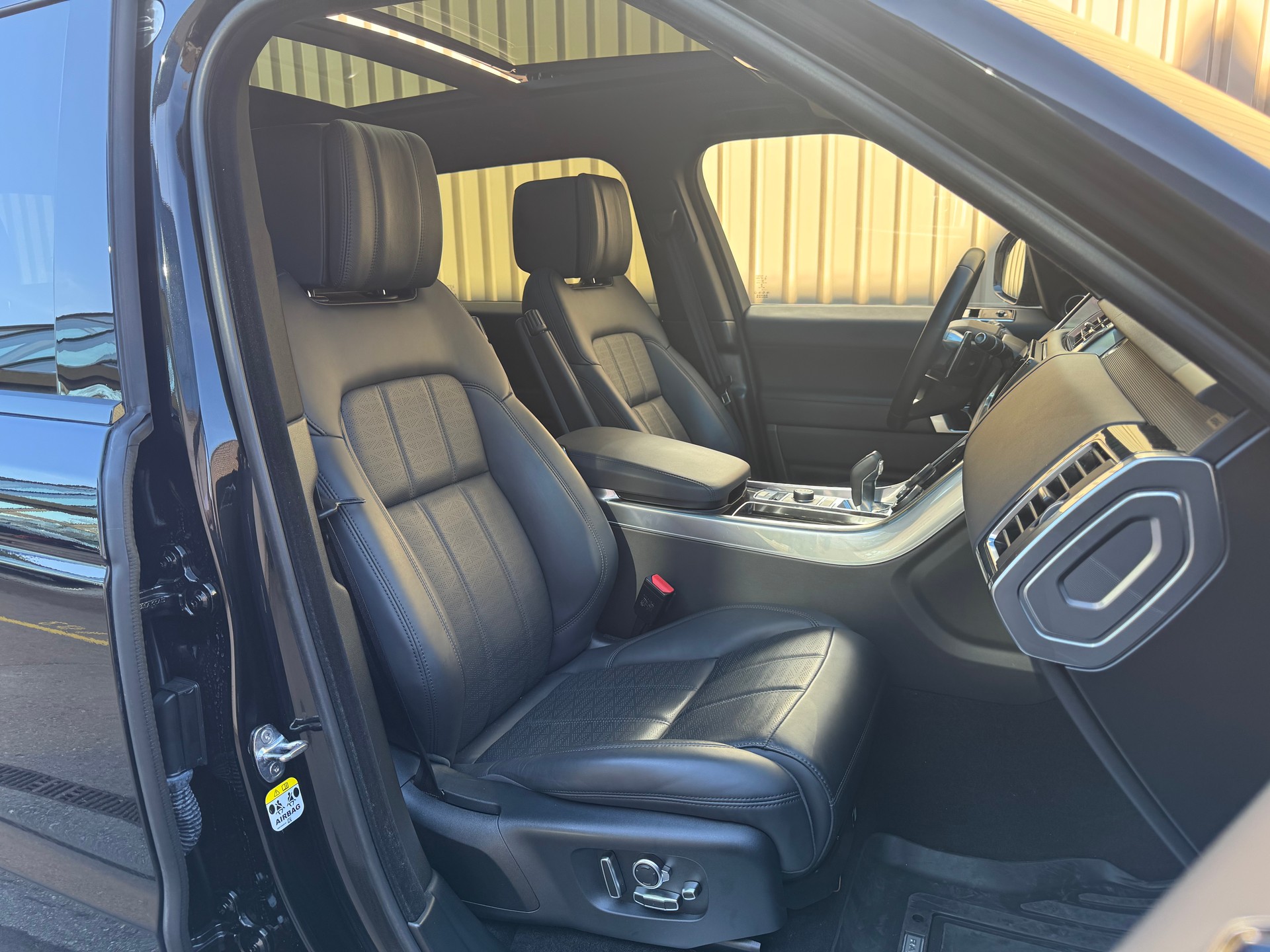 LAND ROVER Range Rover Sport P4003.0 I6 MHEV HSE Dynamic*Luftfahrwerk*AHK*Panoramadach*-image-8