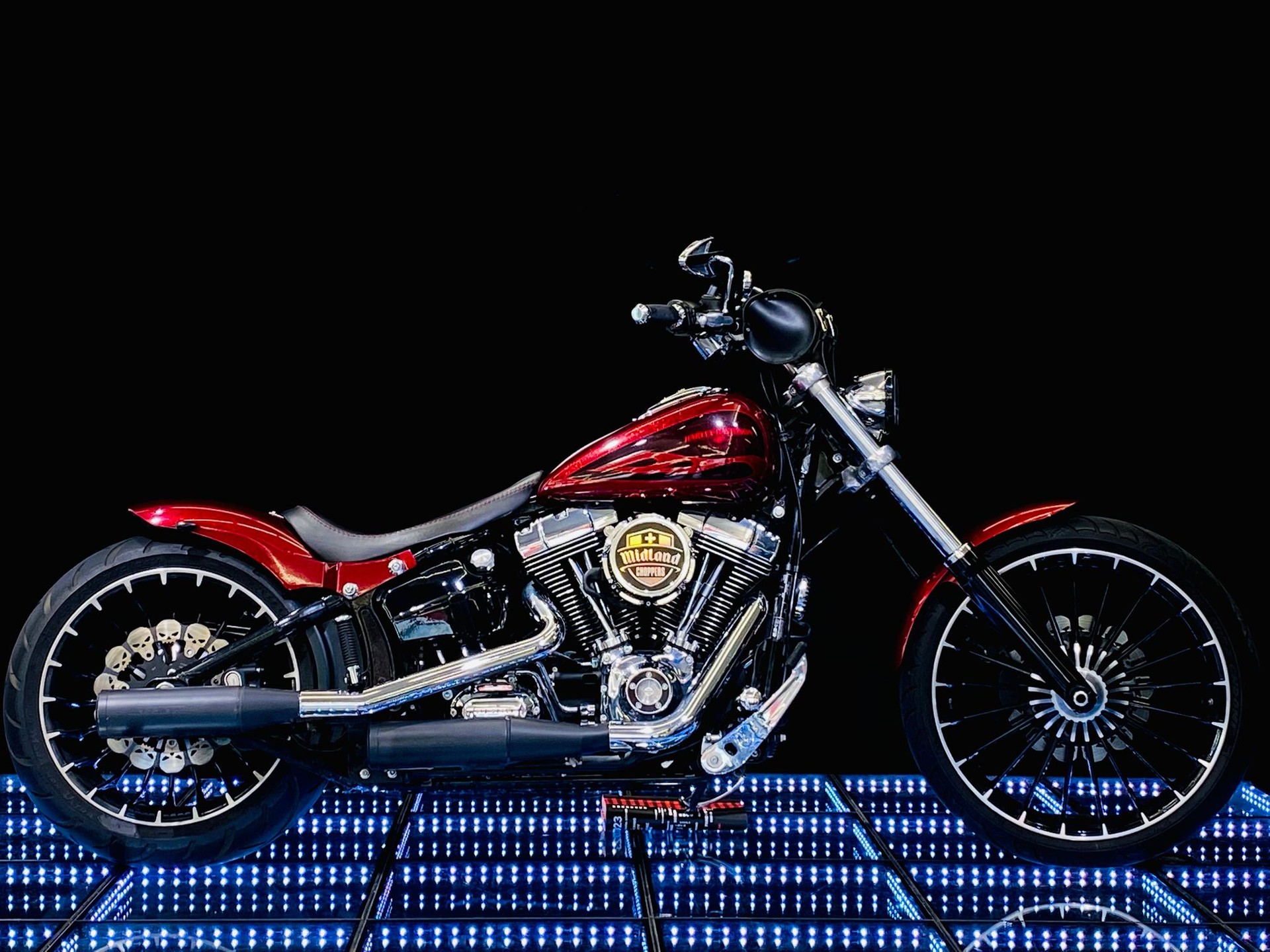HARLEY-DAVIDSON FXSB Breakout 103 ABS-image-2