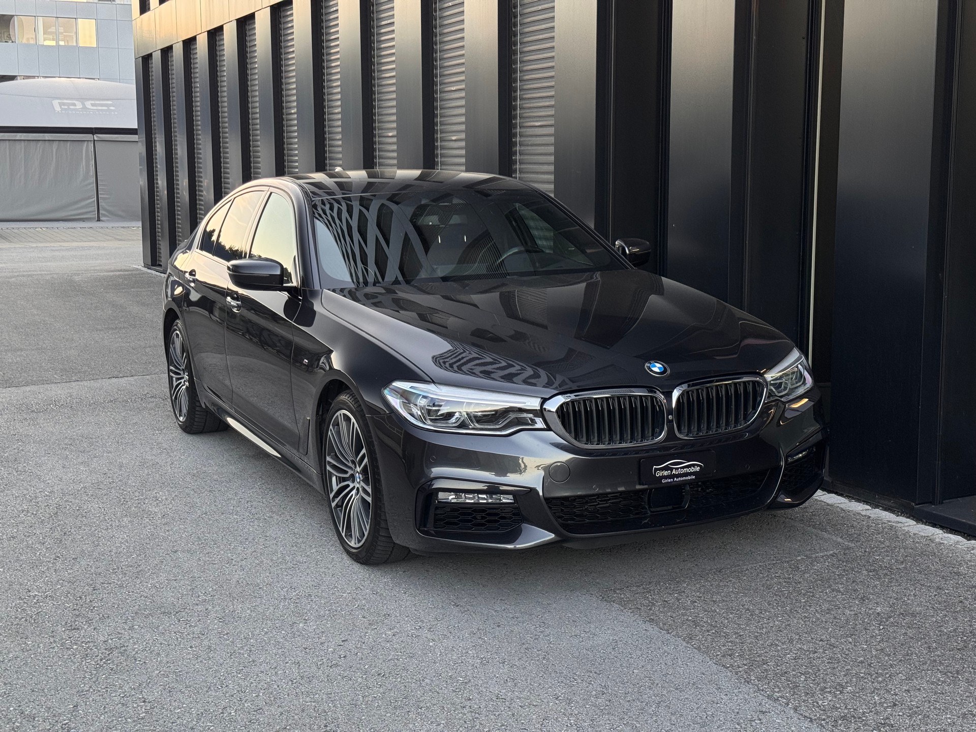 BMW 530d xDrive Steptronic M-Sport Packet-image-7