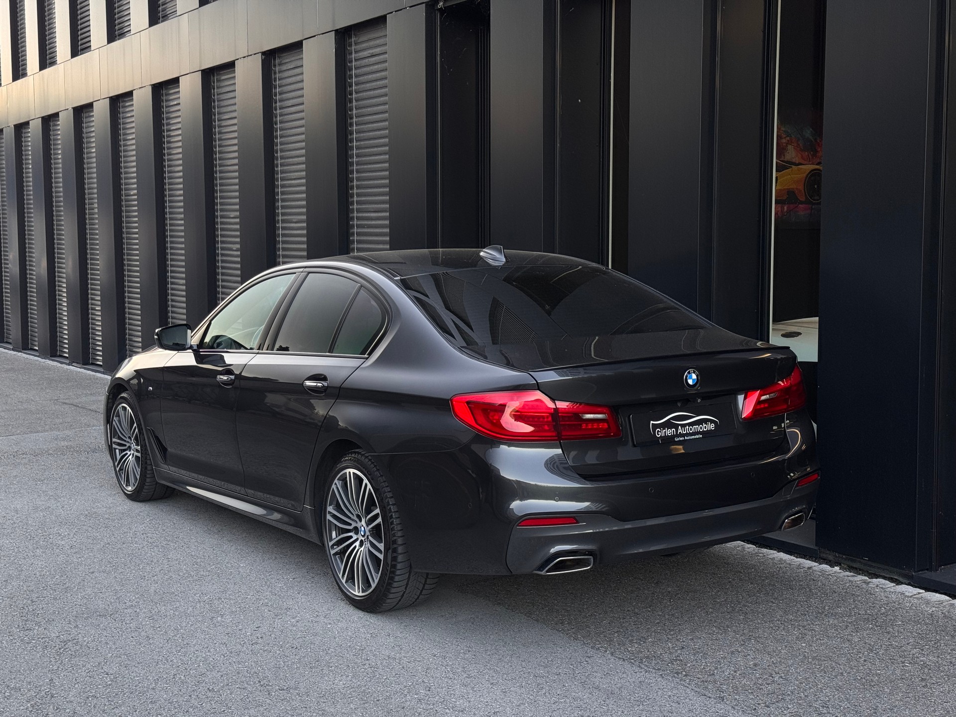 BMW 530d xDrive Steptronic M-Sport Packet-image-4