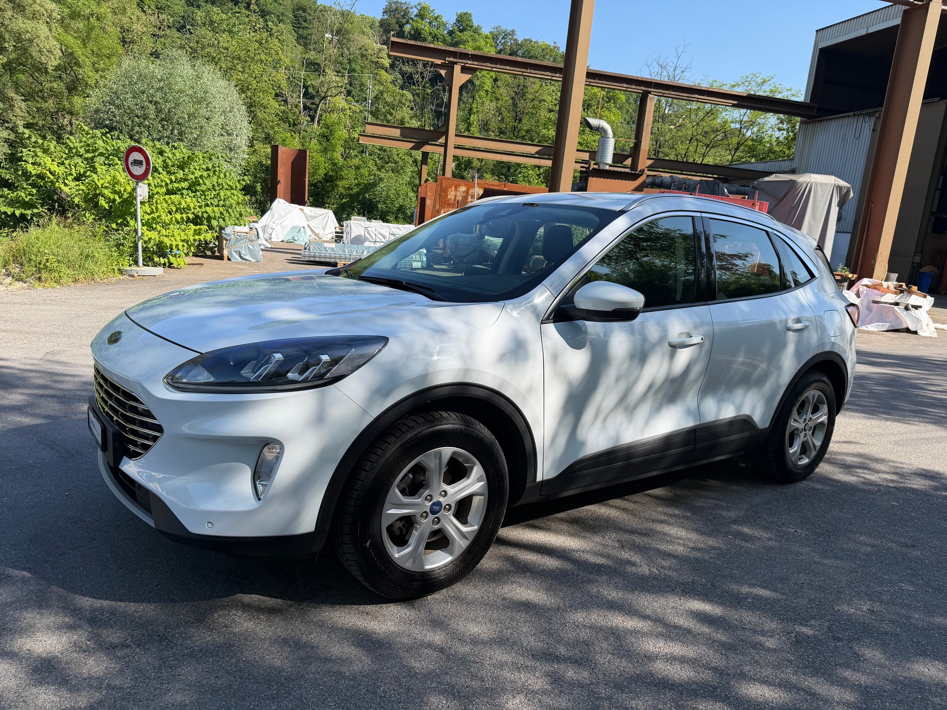 FORD Kuga 2.0 TDCi EcoBlue Titanium 4WD-image-2