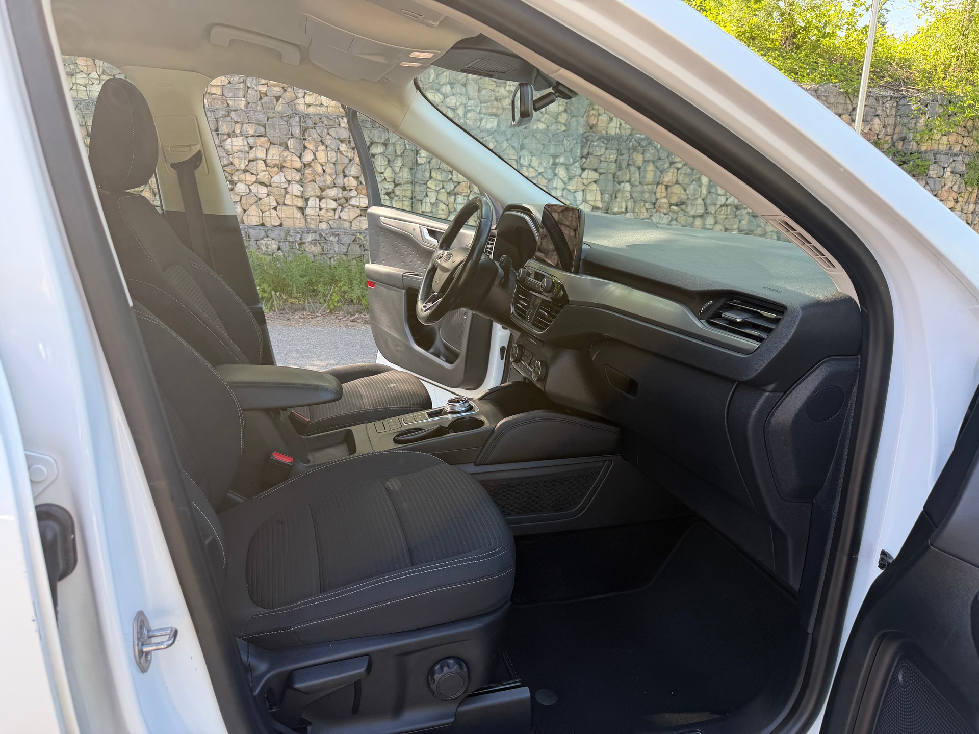FORD Kuga 2.0 TDCi EcoBlue Titanium 4WD-image-11