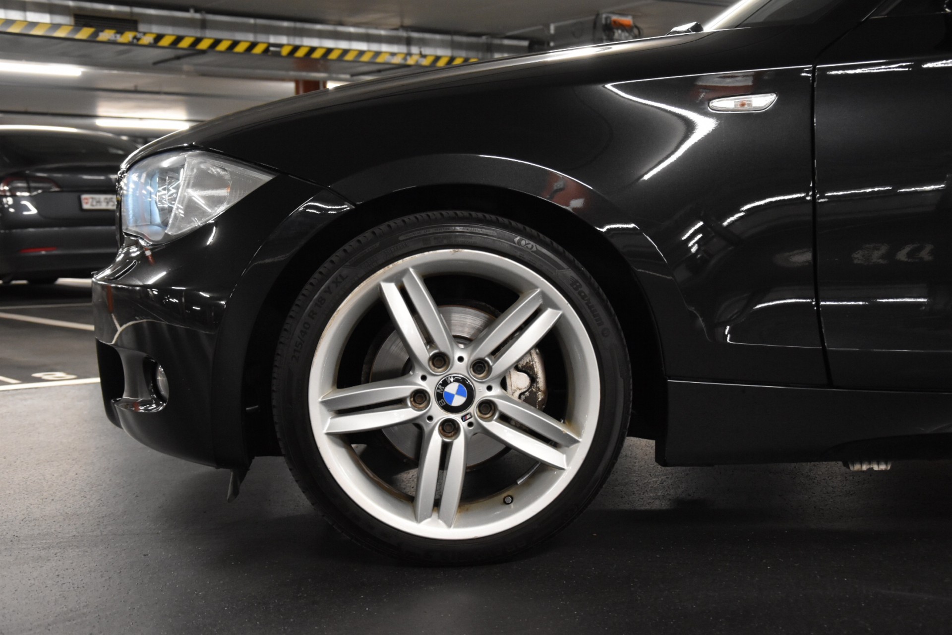 BMW 118d M-Paket Facelift-showroom-element-2