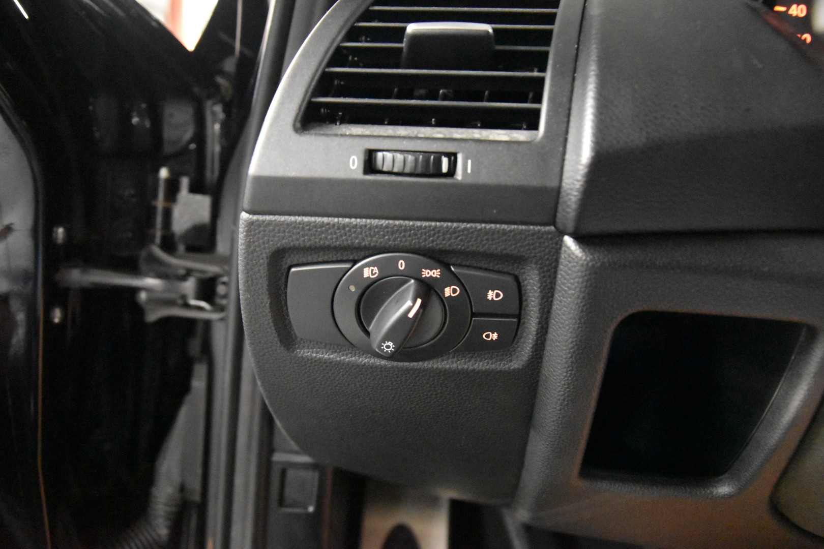 BMW 118d M-Paket Facelift-image-18
