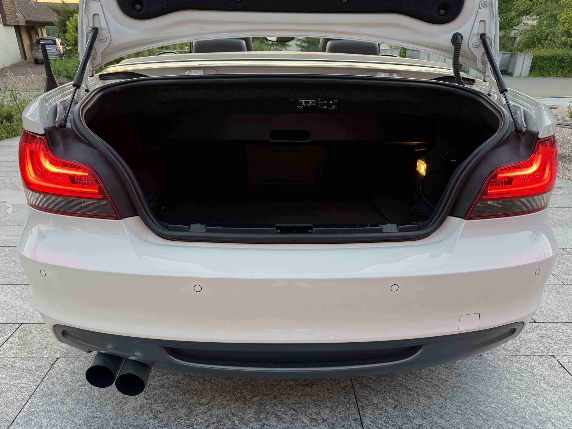 BMW 135i Cabrio | Original M Performance Power Kit & M Abgasanlage-image-4