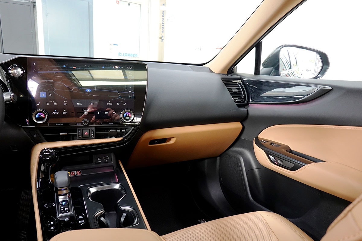 LEXUS NX 450h+ E-FOUR Comfort Pack Interieur, Panorama-image-10