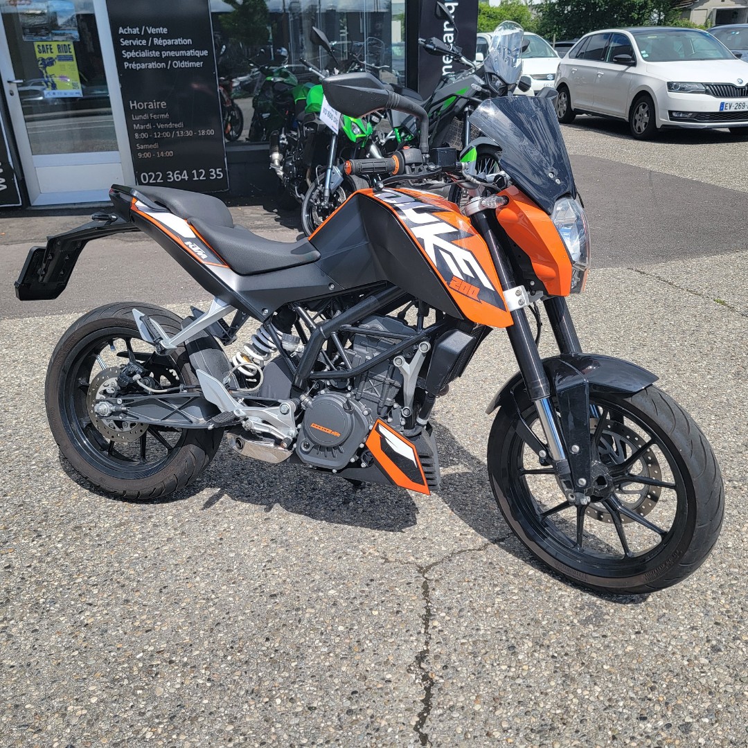 KTM 200 Duke-image-1