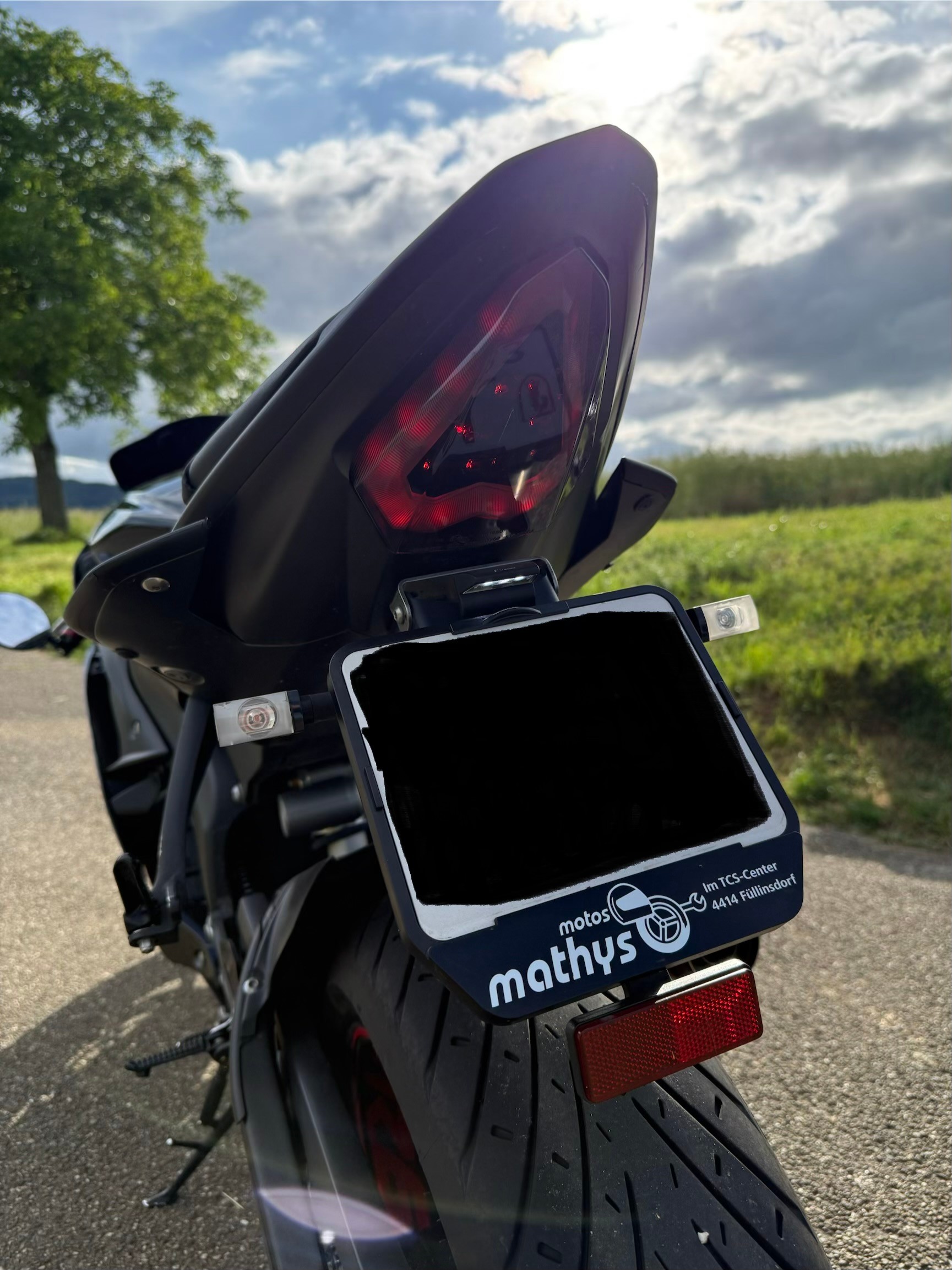 YAMAHA YZF-R6-image-10