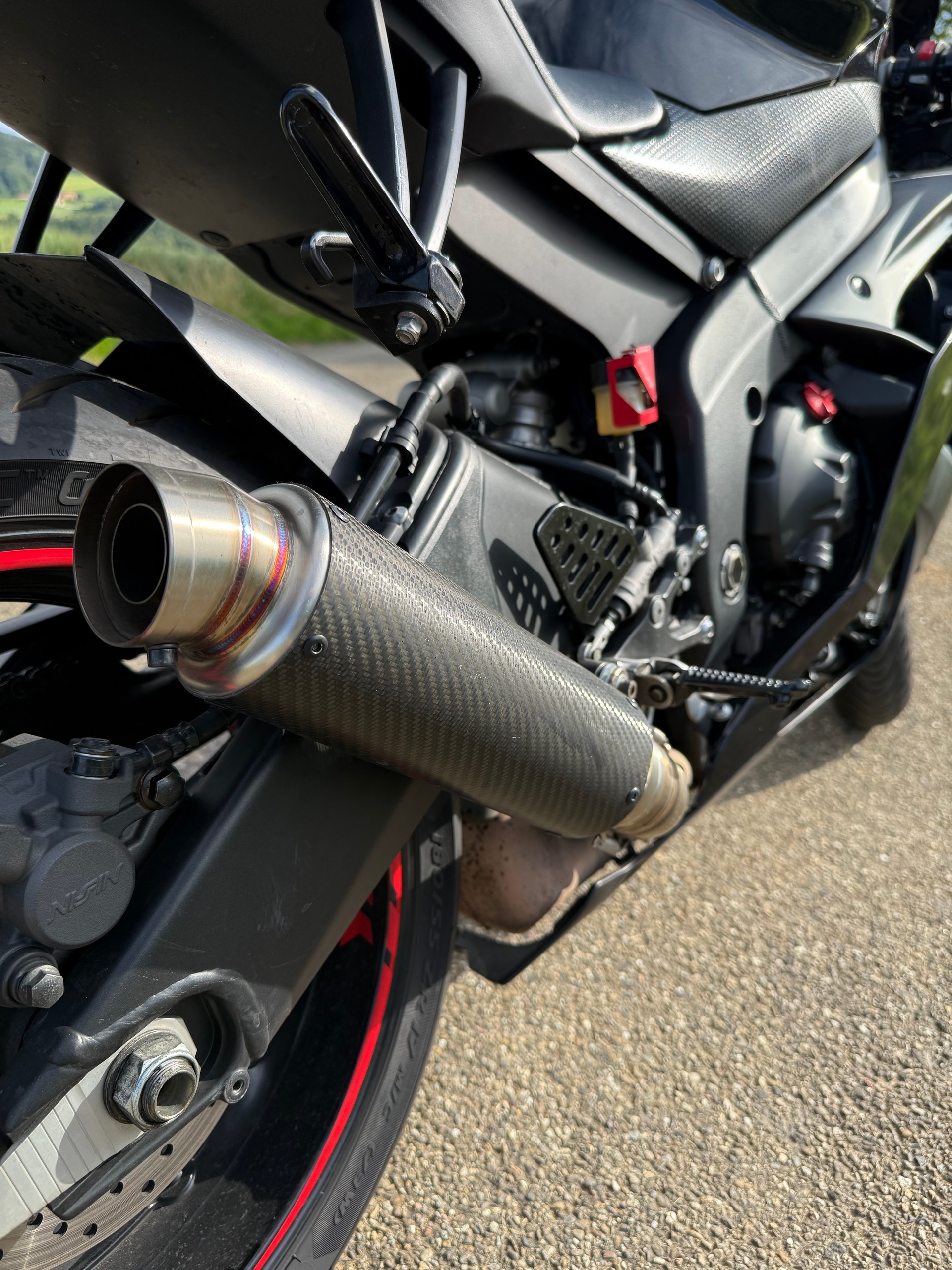 YAMAHA YZF-R6-image-11
