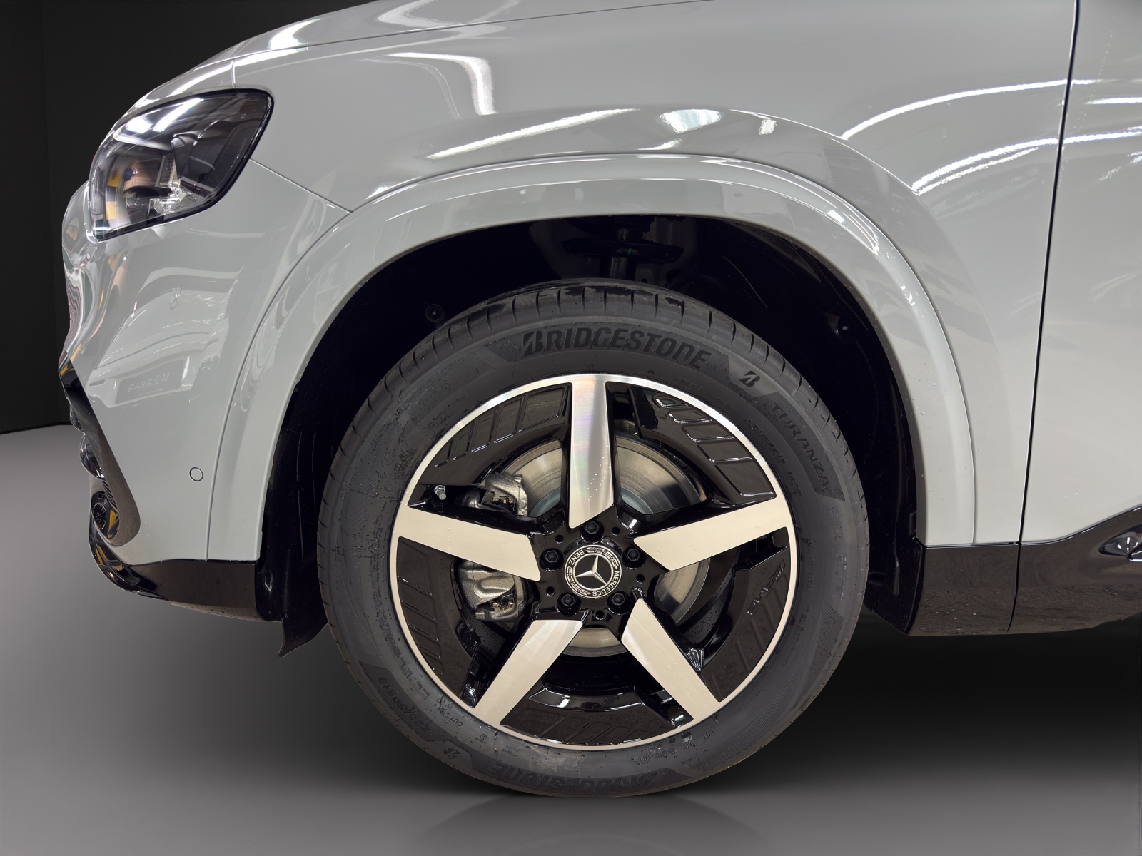 MERCEDES-BENZ GLB 220 4Matic 8G-Tronic-image-7