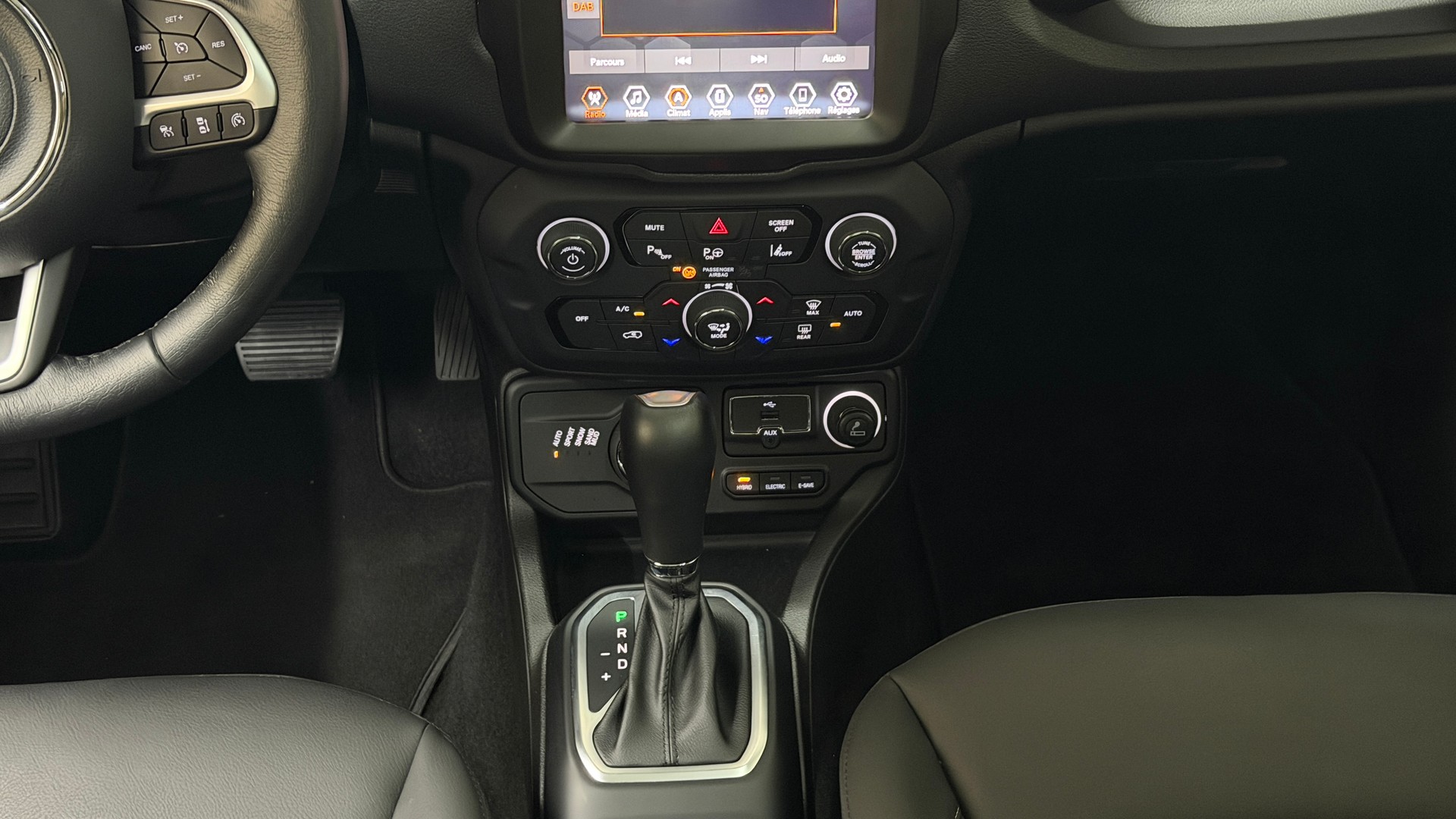 JEEP Renegade 1.3 T PHEV Swiss Limited Plus Sky AWD-image-11