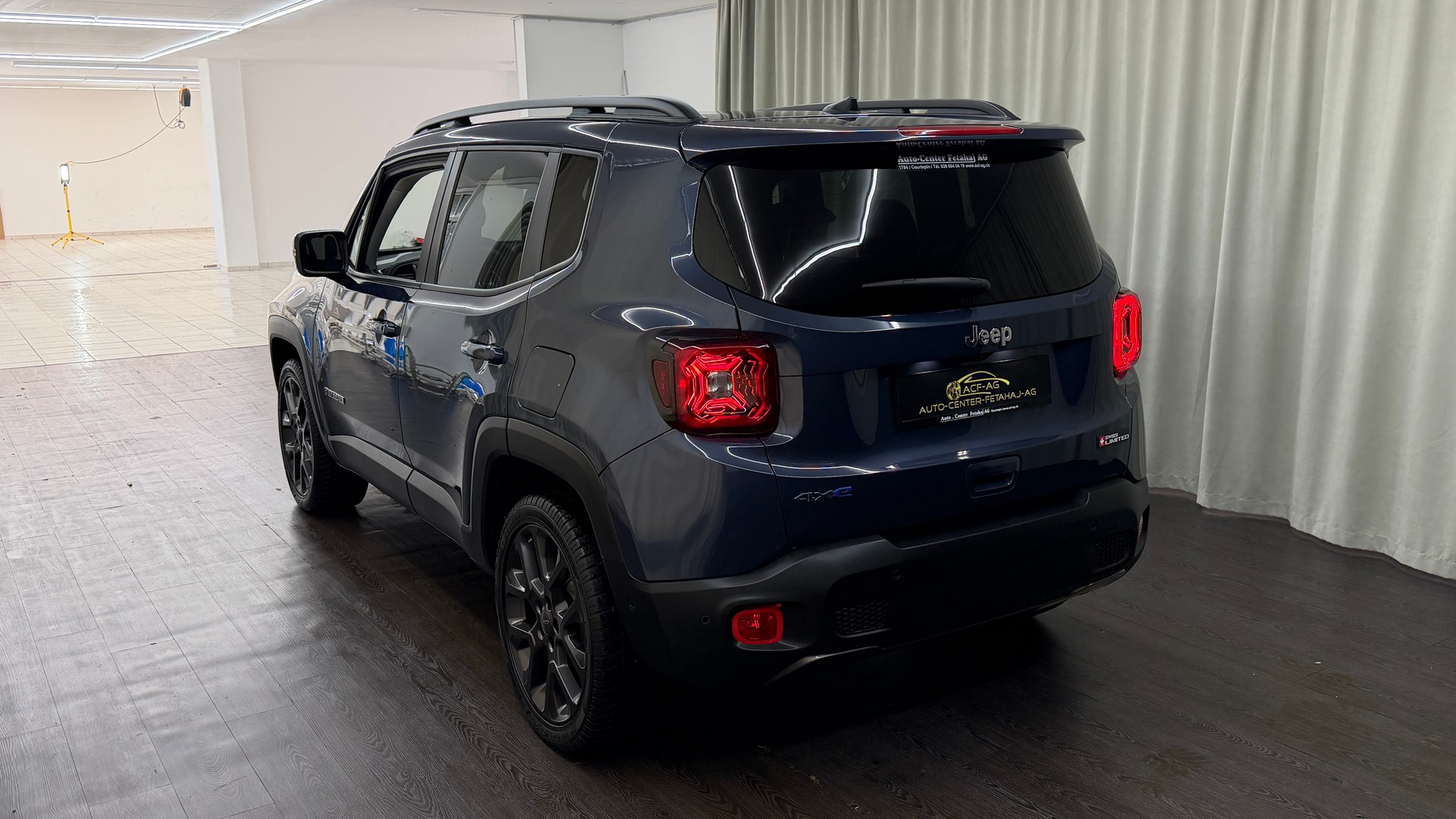 JEEP Renegade 1.3 T PHEV Swiss Limited Plus Sky AWD-image-5
