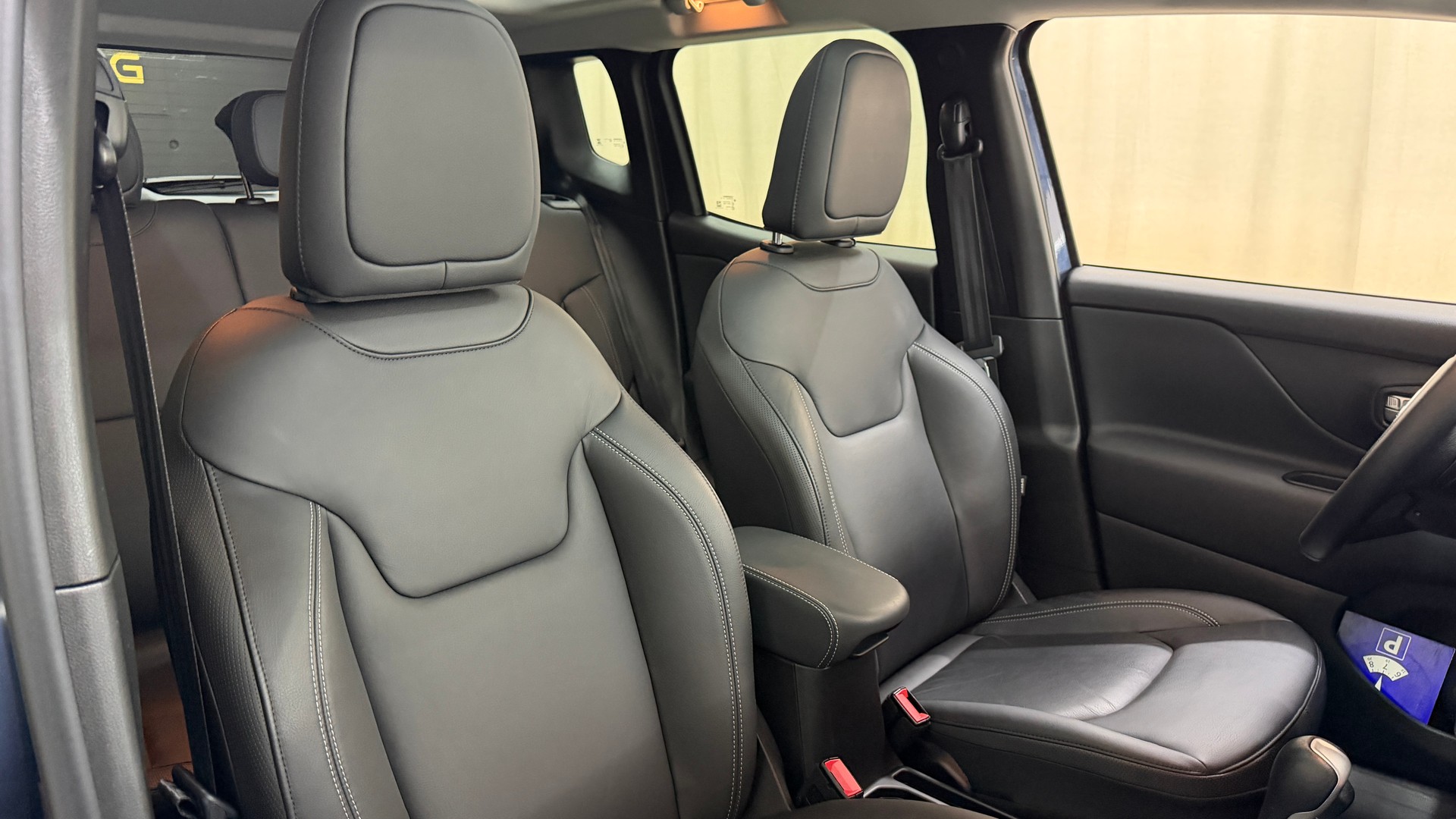 JEEP Renegade 1.3 T PHEV Swiss Limited Plus Sky AWD-image-12