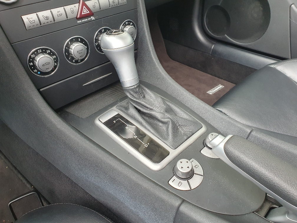 MERCEDES-BENZ SLK 200 Kompressor Automat-image-9