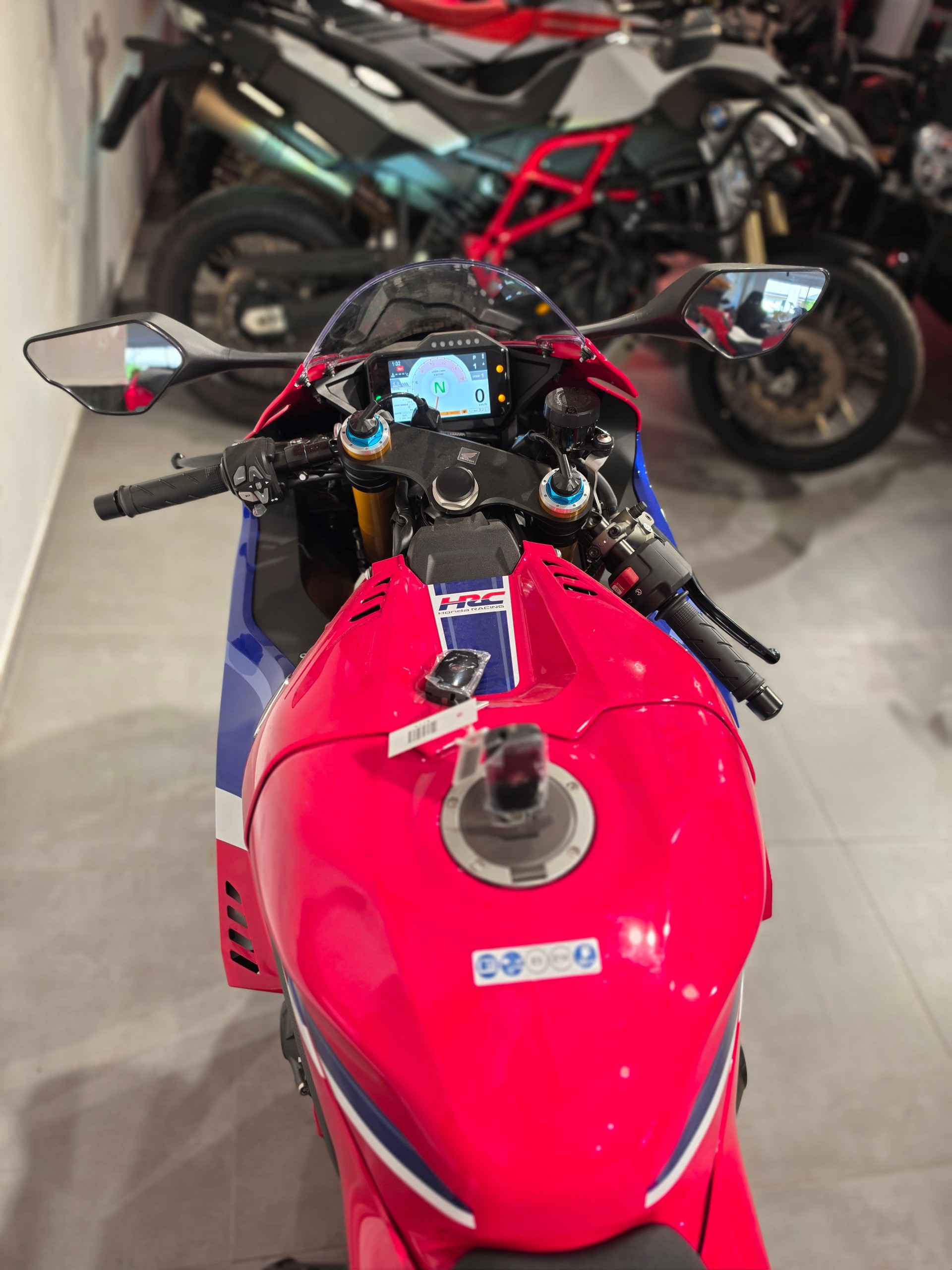 HONDA CBR 1000 RR-R Fireblade SP-image-6