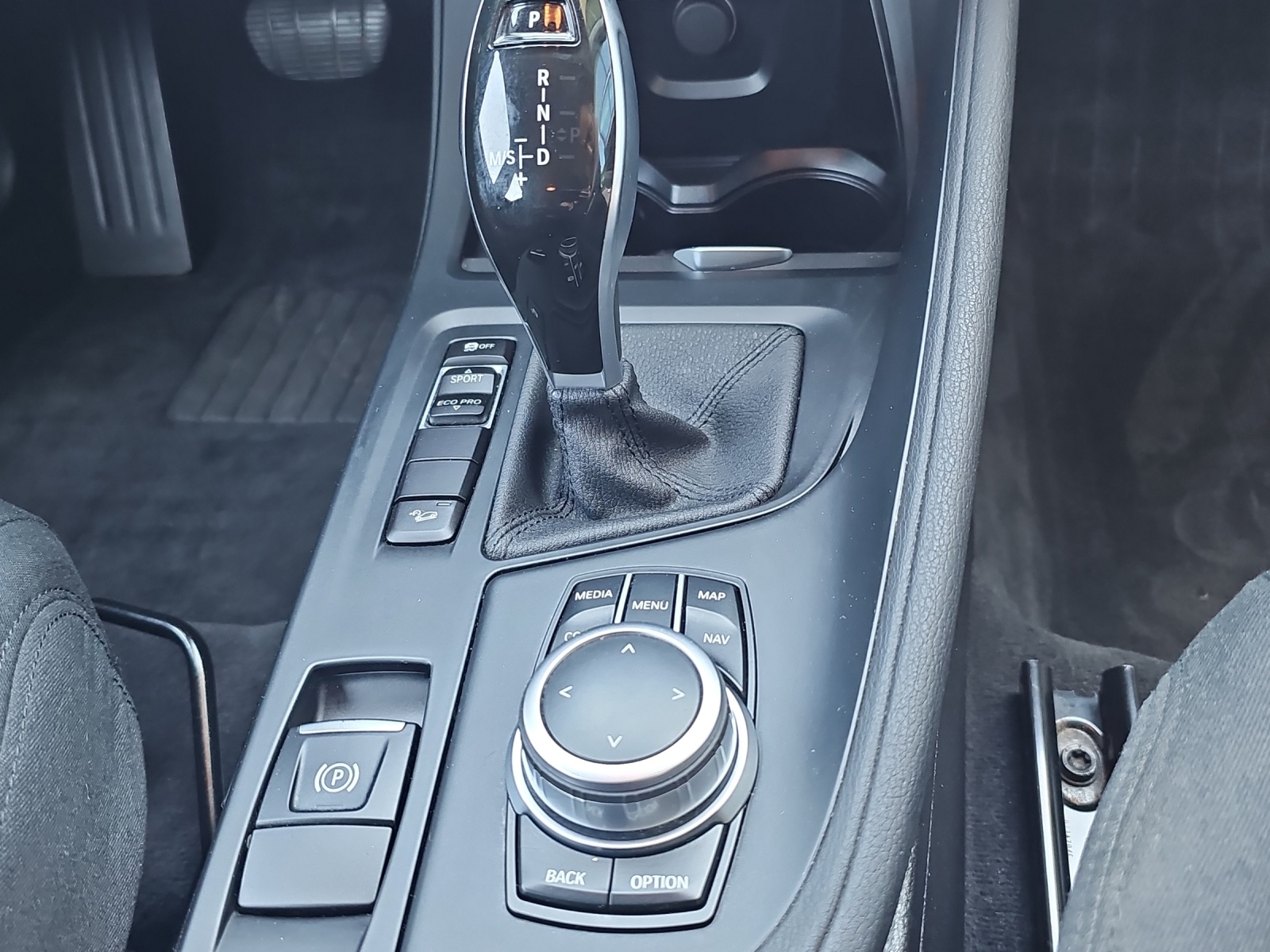 BMW X1 xDrive 25d-image-17