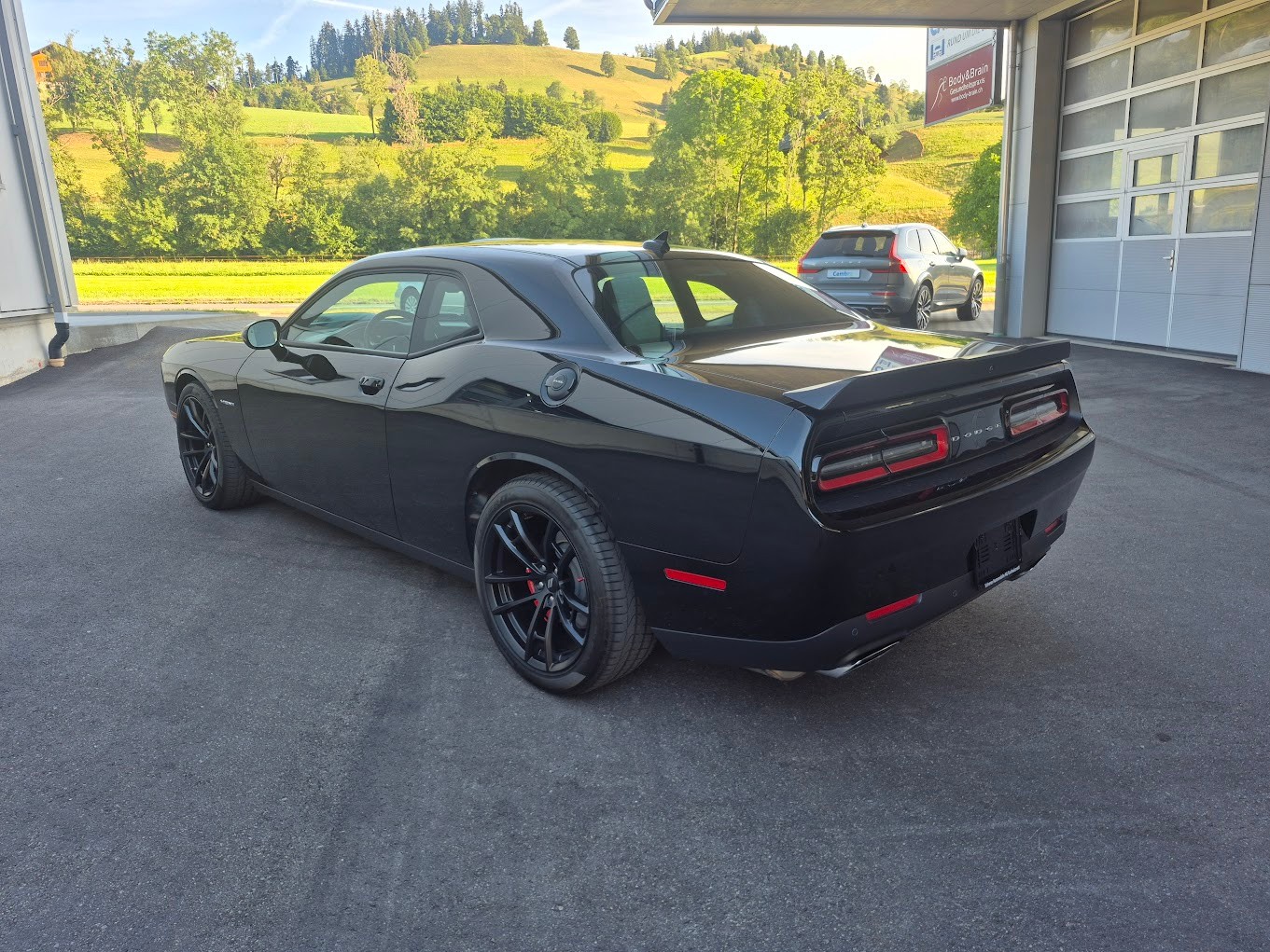 DODGE Challenger 5.7 R/T Shaker V8-image-2