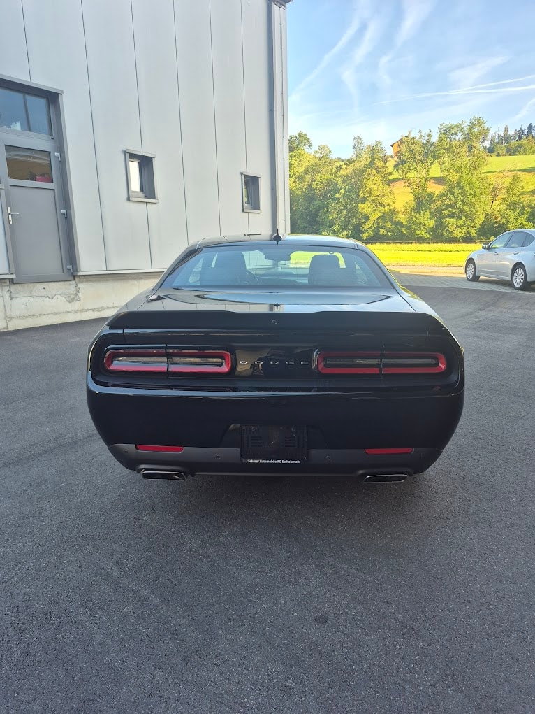 DODGE Challenger 5.7 R/T Shaker V8-image-3