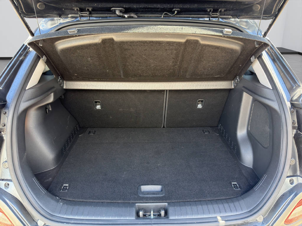 HYUNDAI Kona Electric Bluelink Edition 64kWh-image-8