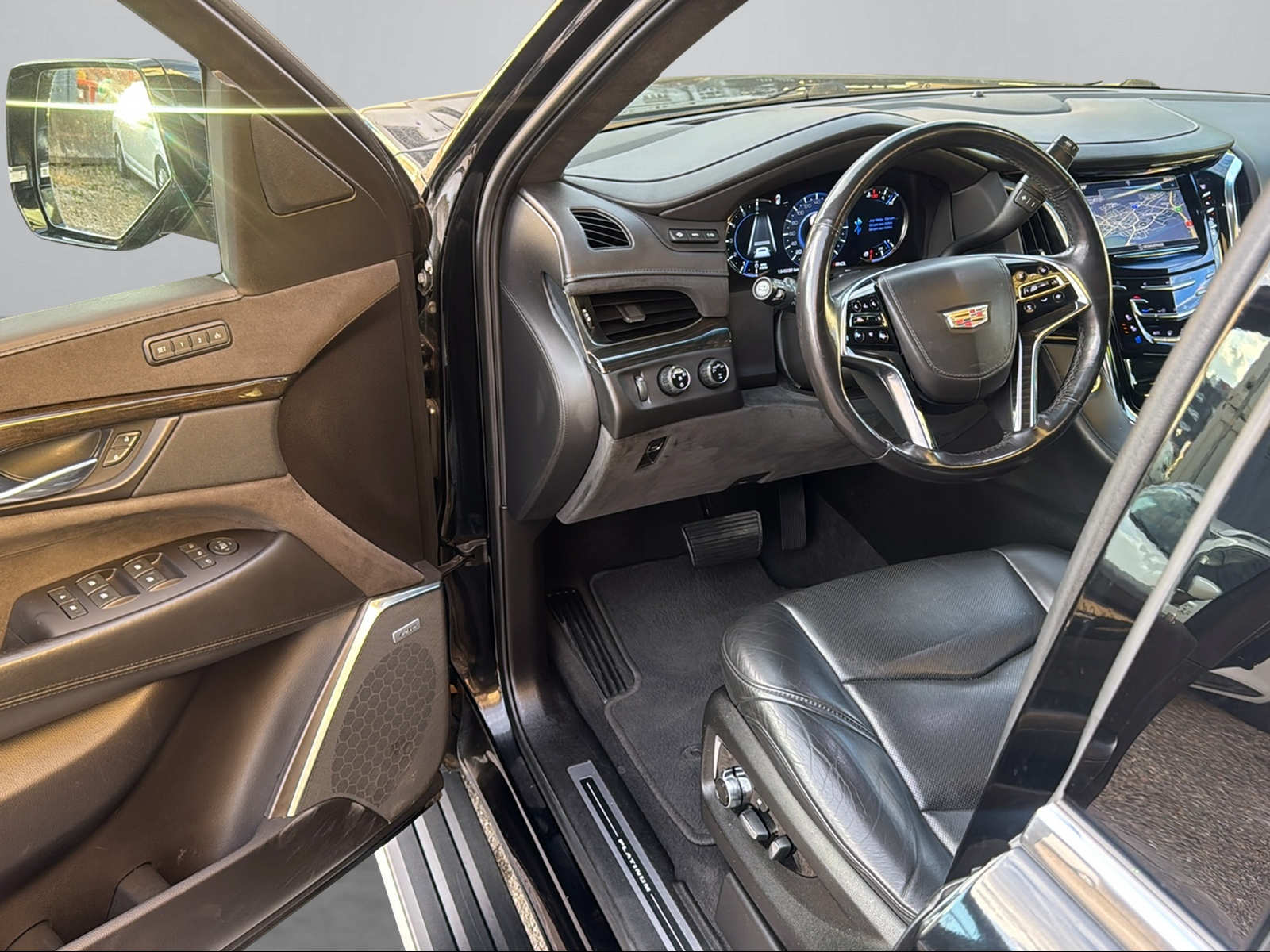 CADILLAC Escalade 6.2 Platinum Automatic-image-10