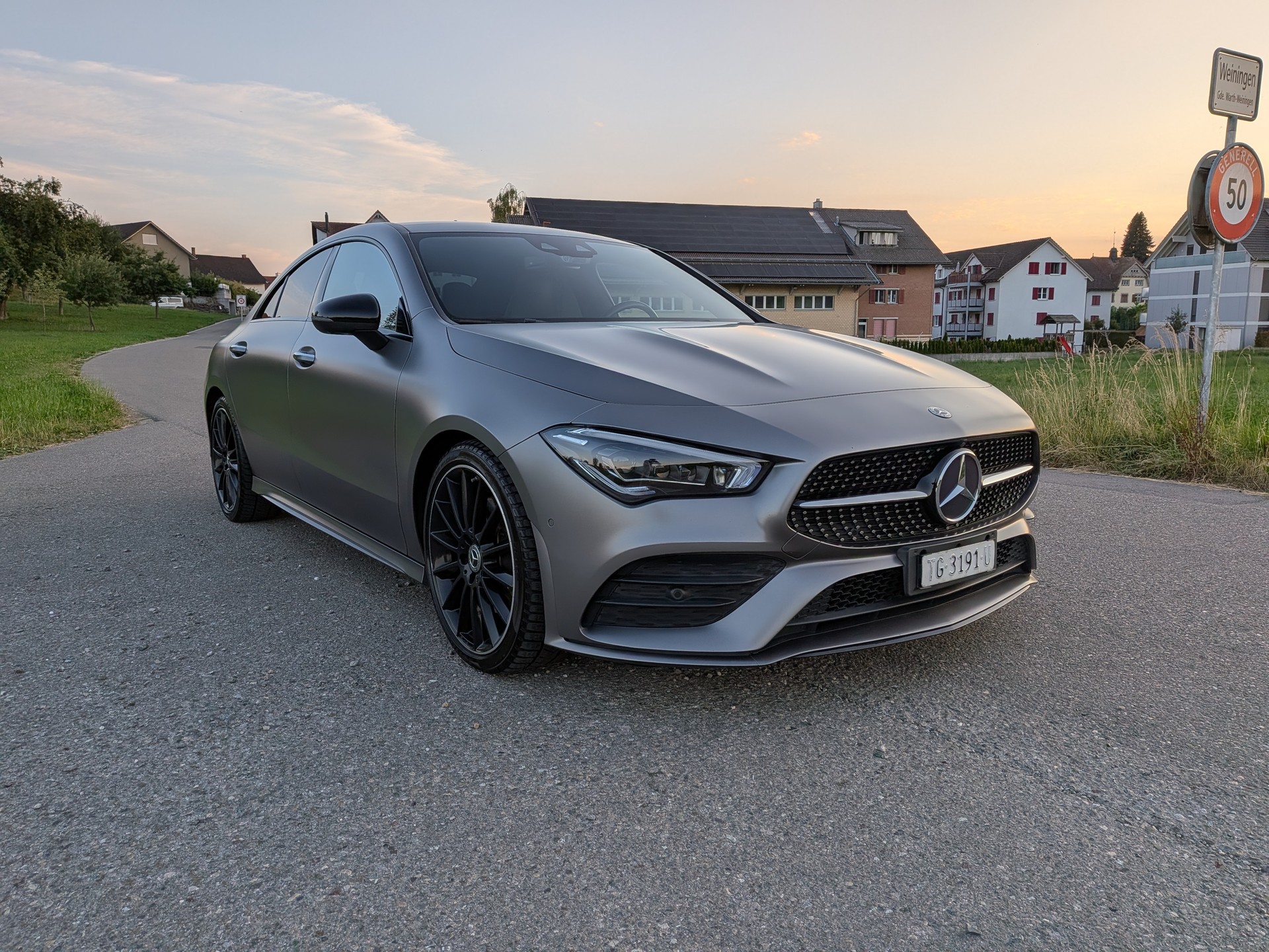 MERCEDES-BENZ CLA 200 AMG Line 7G-DCT-image-5