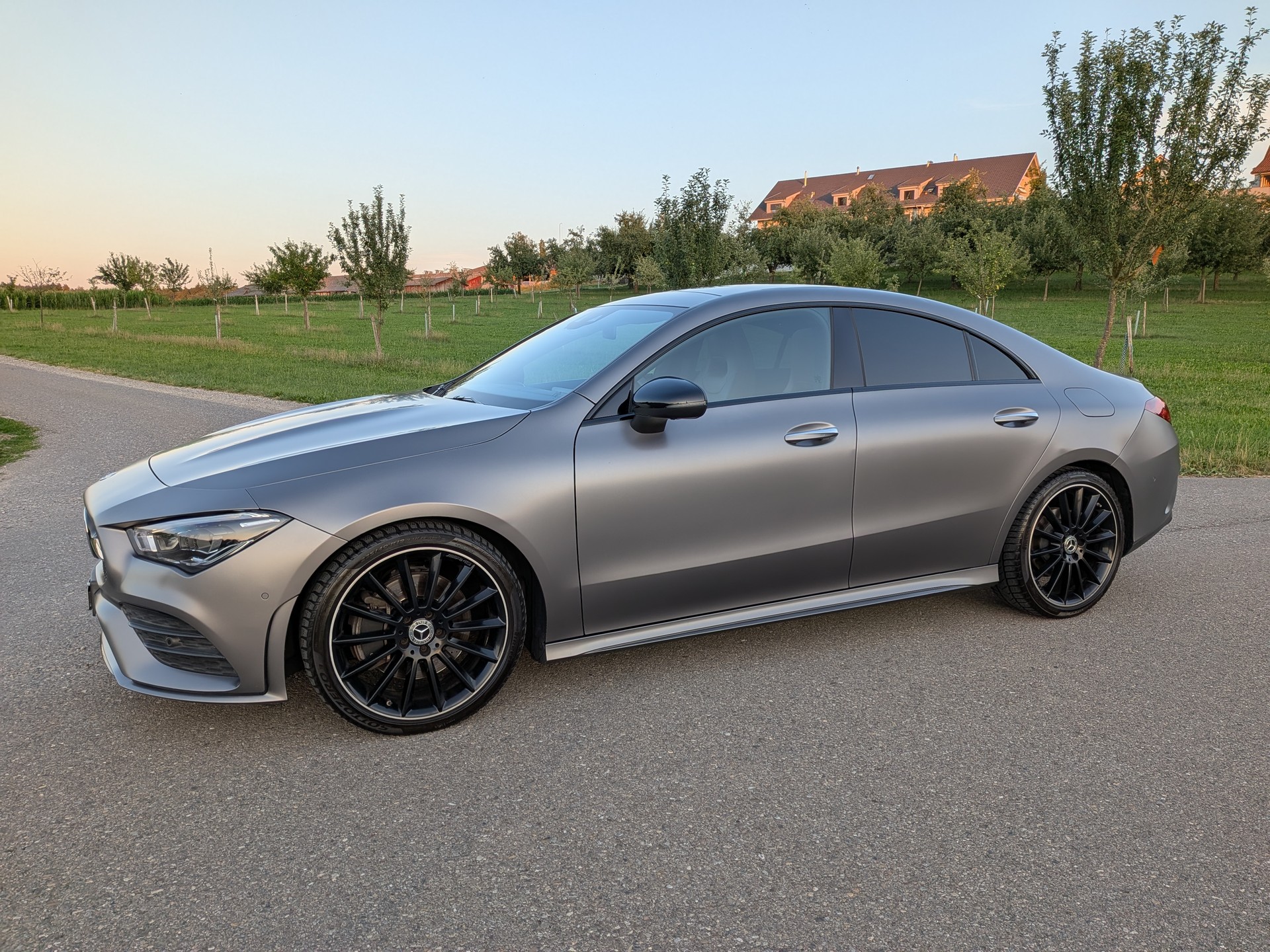MERCEDES-BENZ CLA 200 AMG Line 7G-DCT-showroom-element-2
