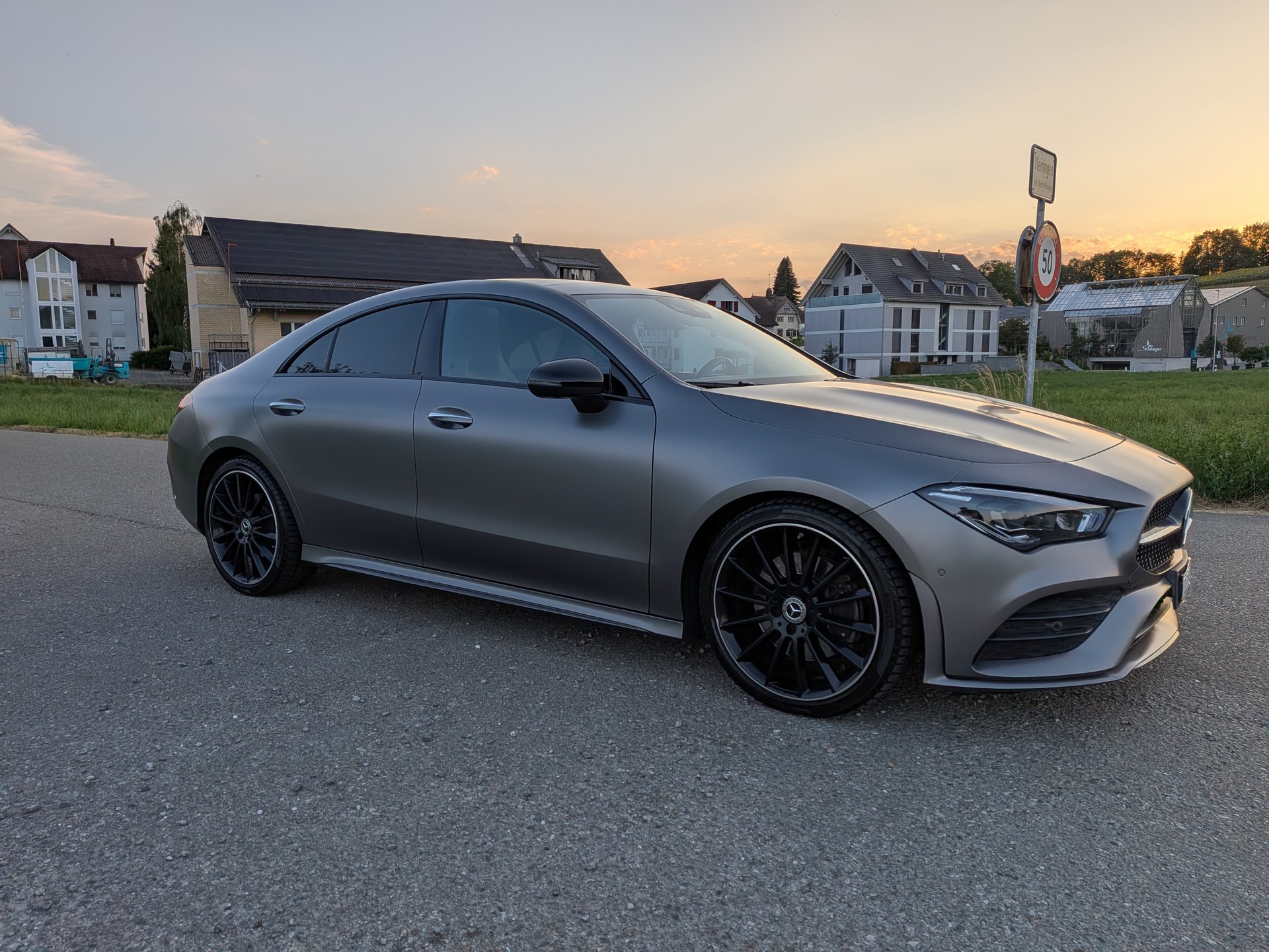 MERCEDES-BENZ CLA 200 AMG Line 7G-DCT-showroom-element-3