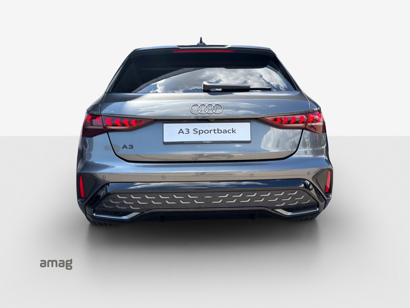 AUDI A3 Sportback TFSI 110 kW S line Attraction S tronic-showroom-element-3