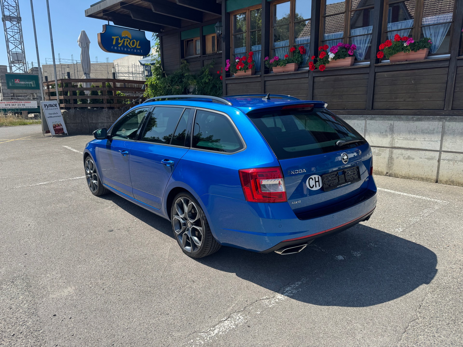 SKODA Octavia Combi 2.0 TDI RS 4x4 DSG-showroom-element-3