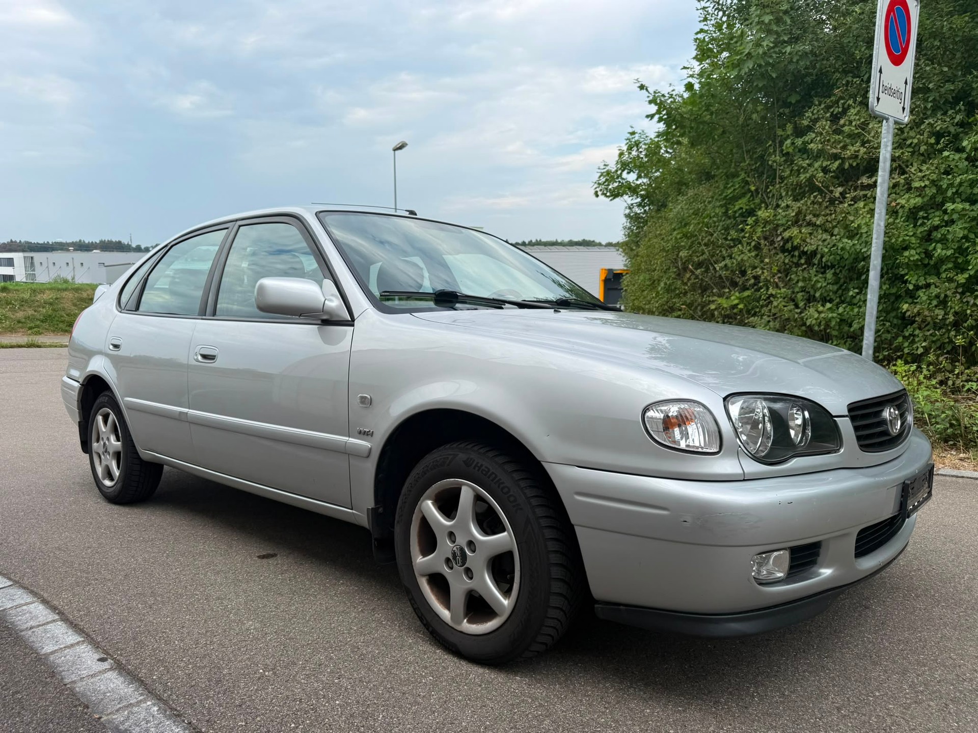 TOYOTA Corolla 1.6 Linea Sol plus-image-1