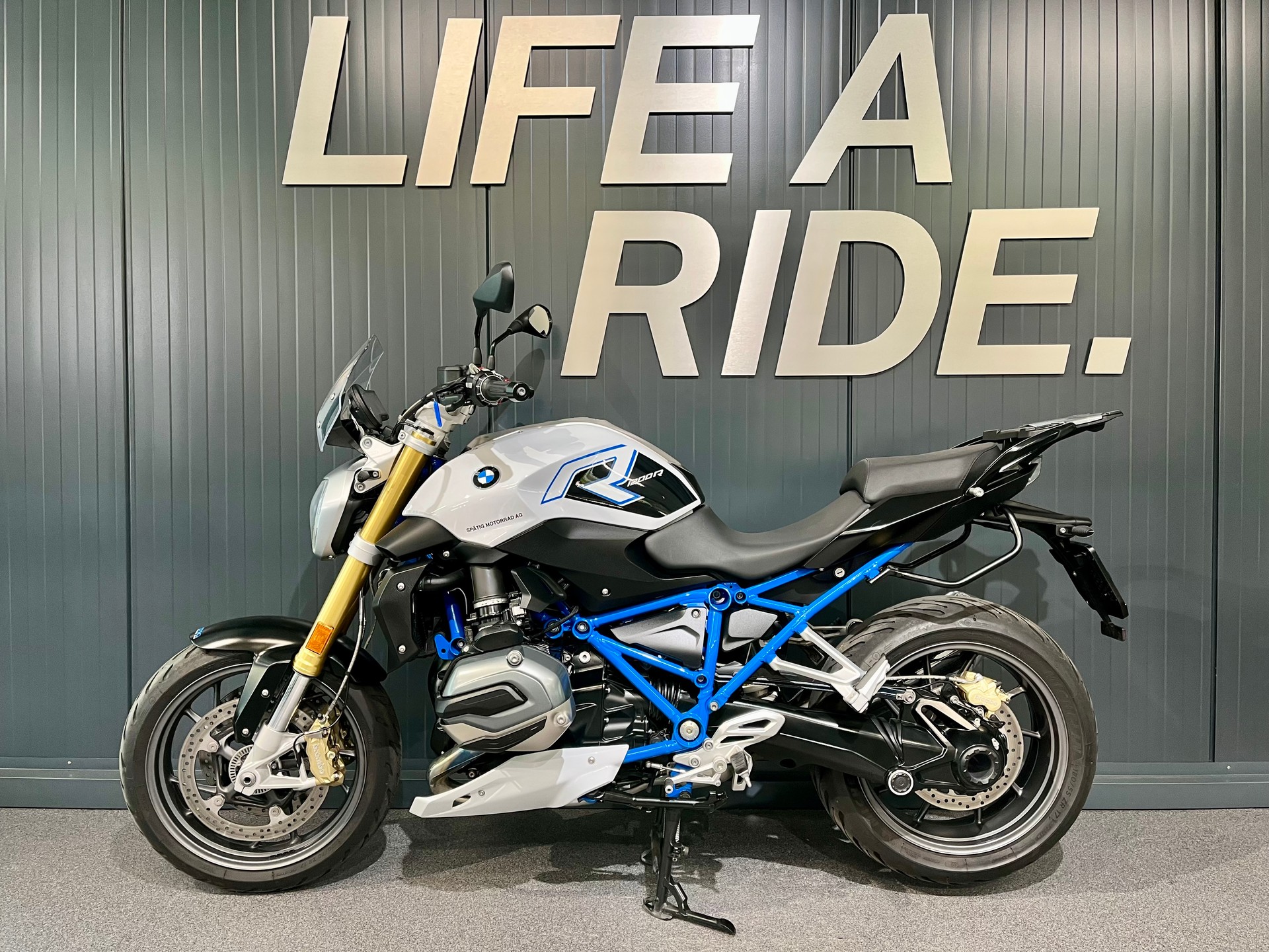 BMW R 1200 R ABS-image-2
