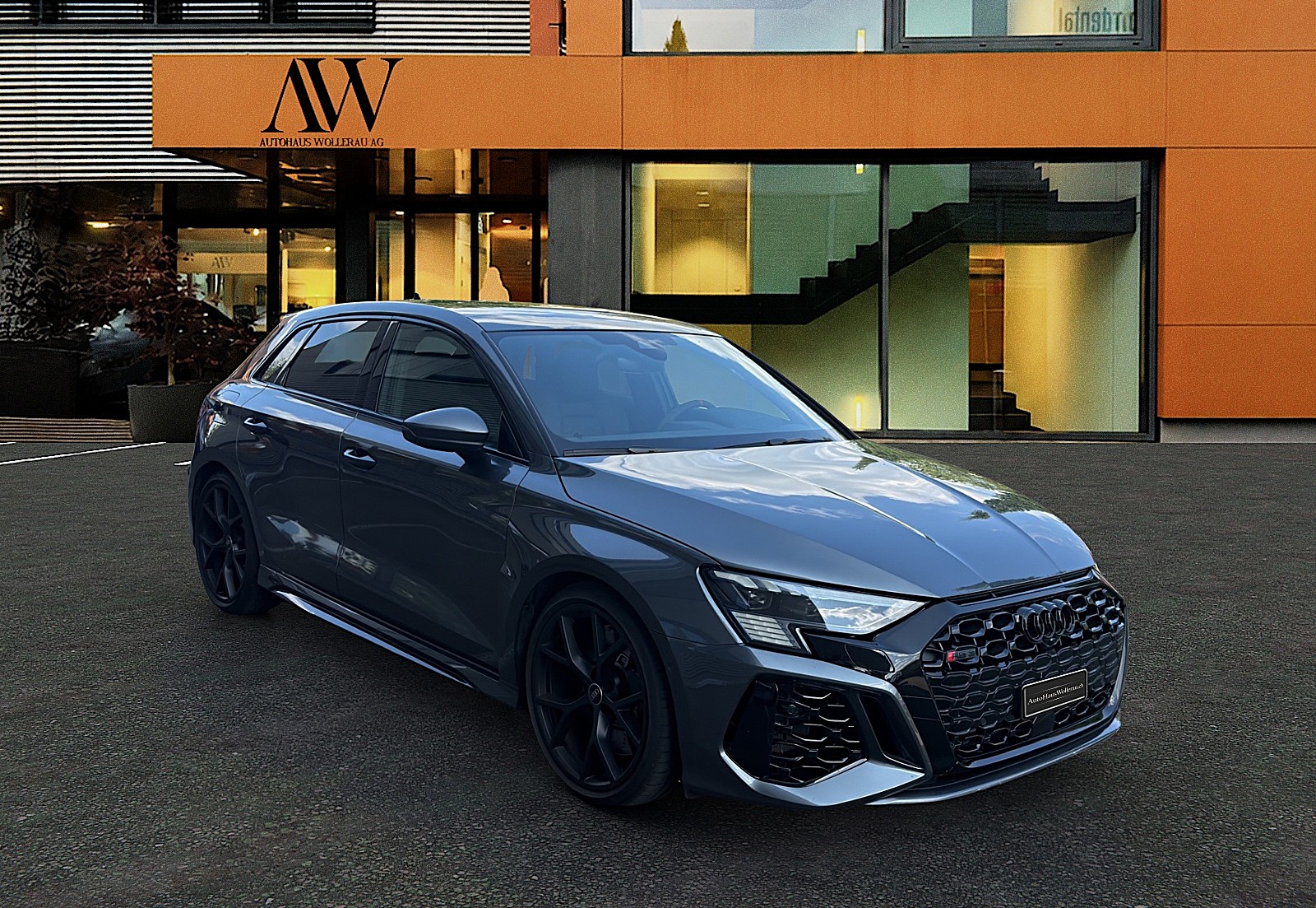 AUDI RS3 Sportback 2.5 TFSI Quattro S-Tronic / Top Ausstattung-showroom-element-1
