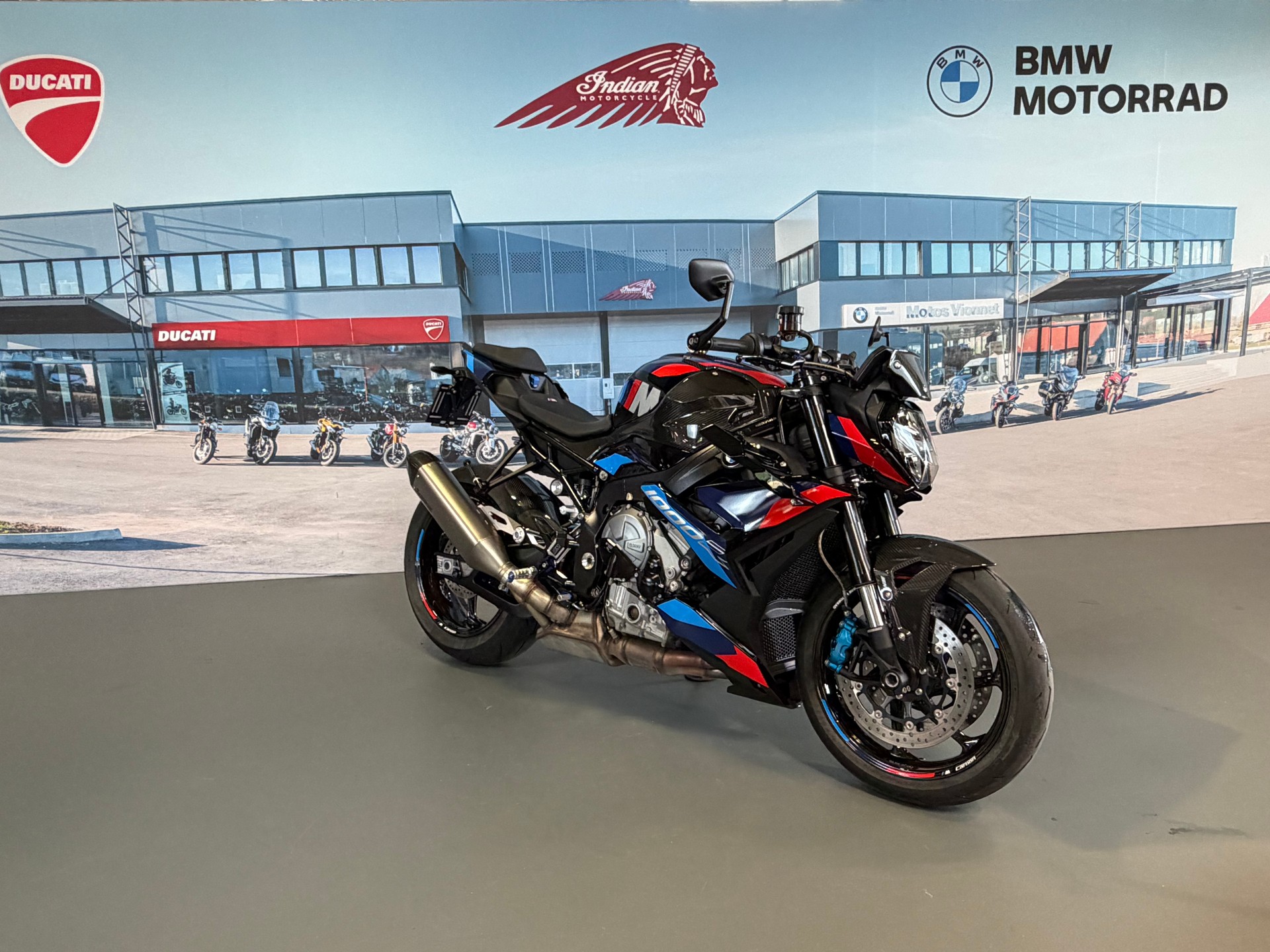 BMW M 1000 R