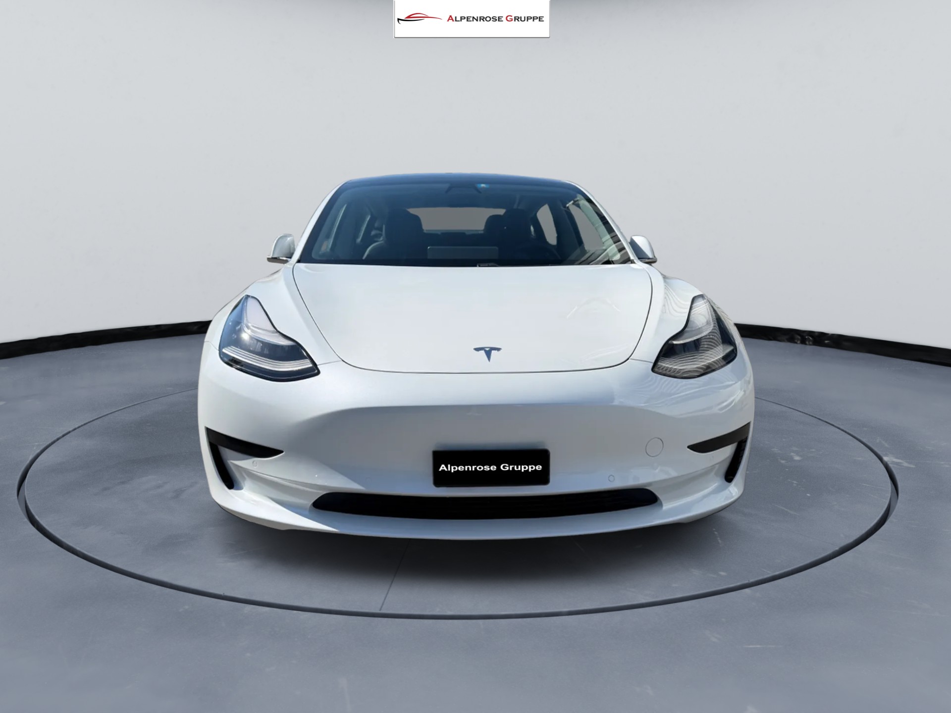 TESLA Model 3-image-1