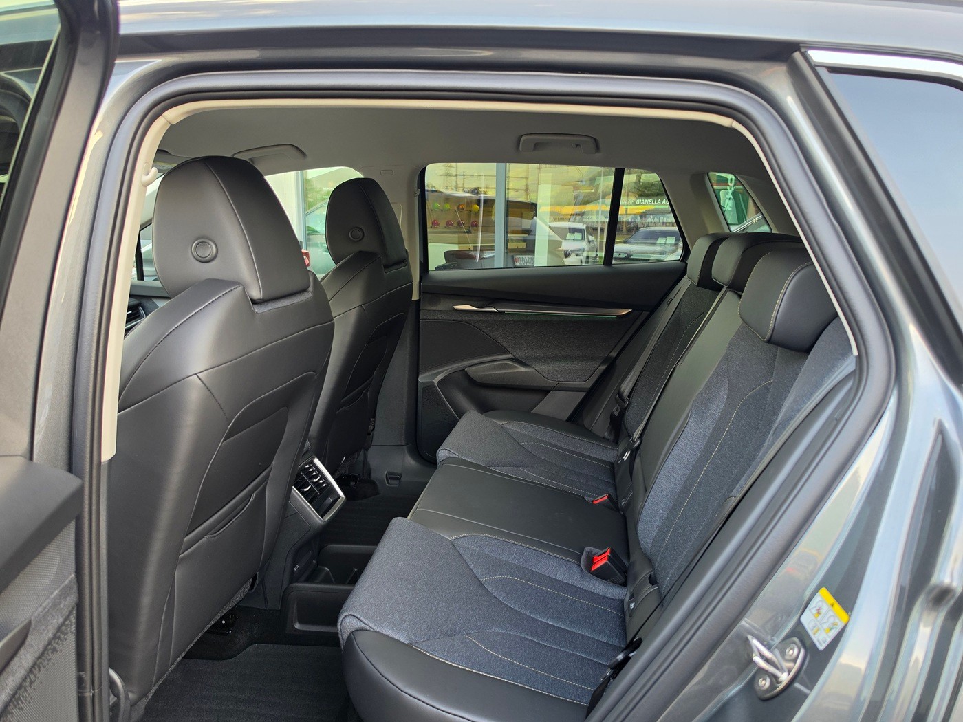 SKODA Elroq 85x Selection 4x4-image-8